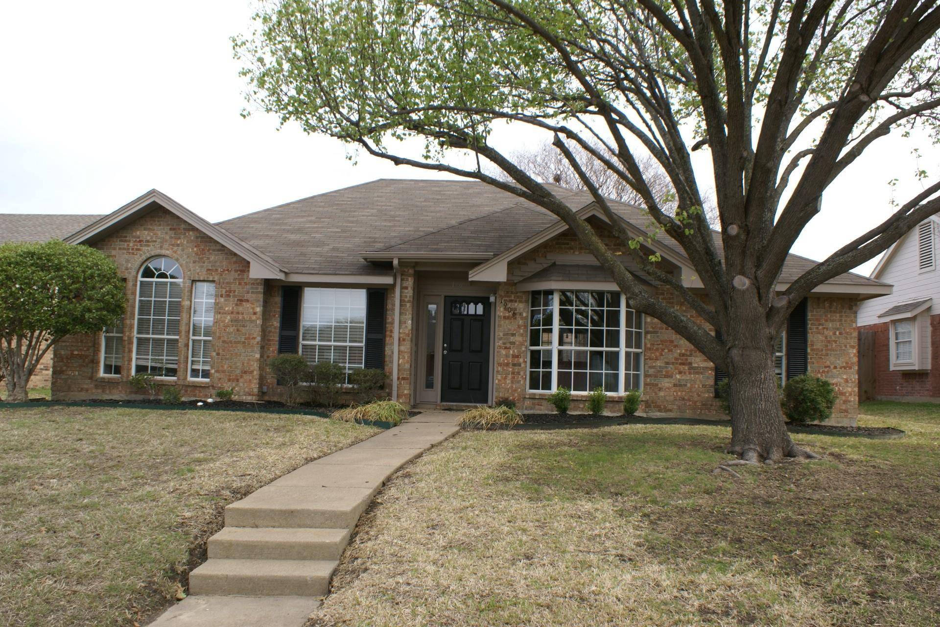 Garland, TX 75040,1906 Quail Hill Circle