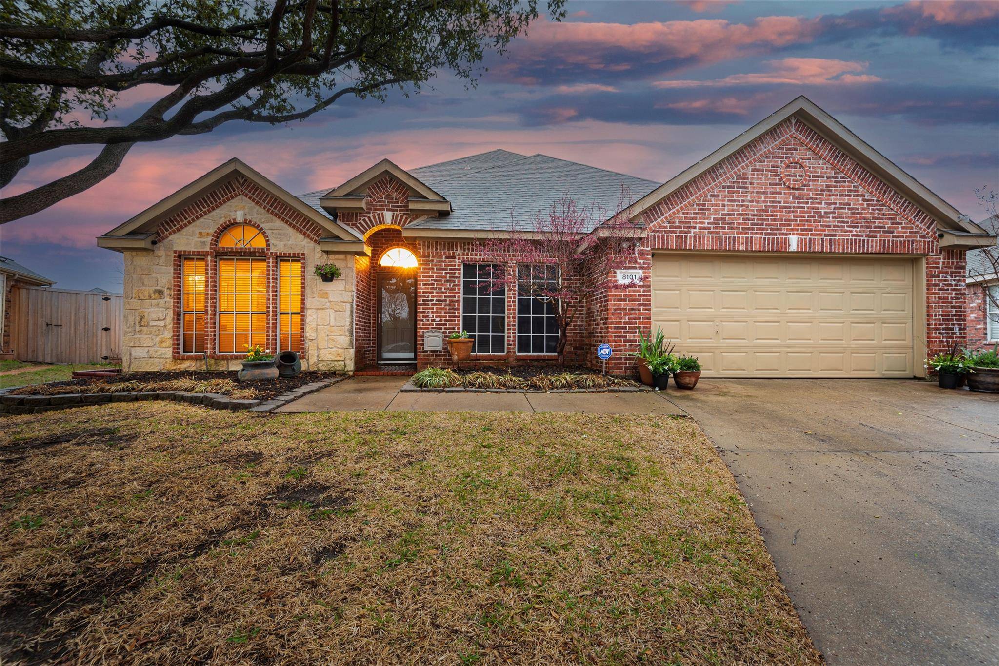 Rowlett, TX 75089,8101 Sawgrass Lane