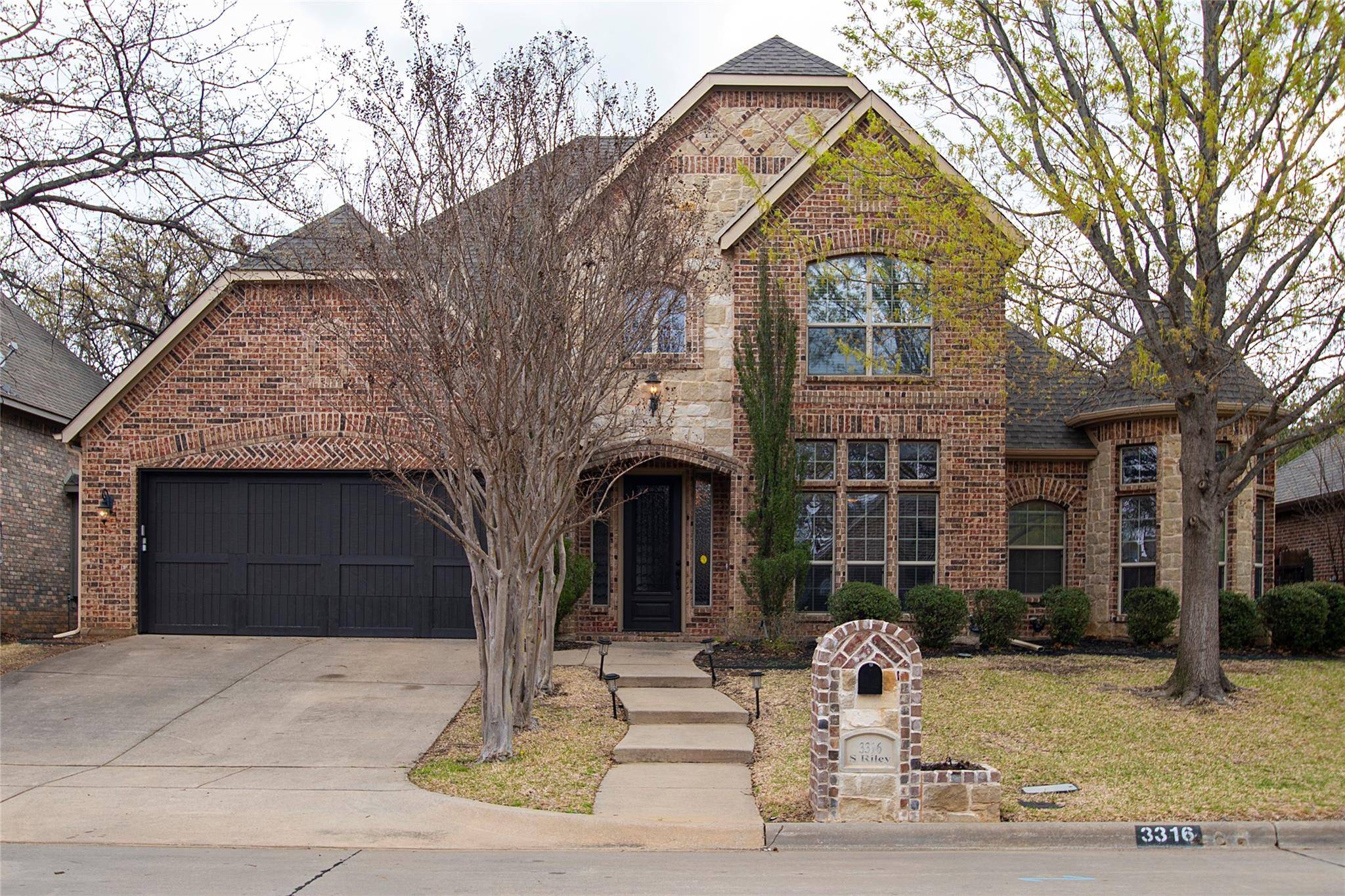 Hurst, TX 76054,3316 S Riley Court