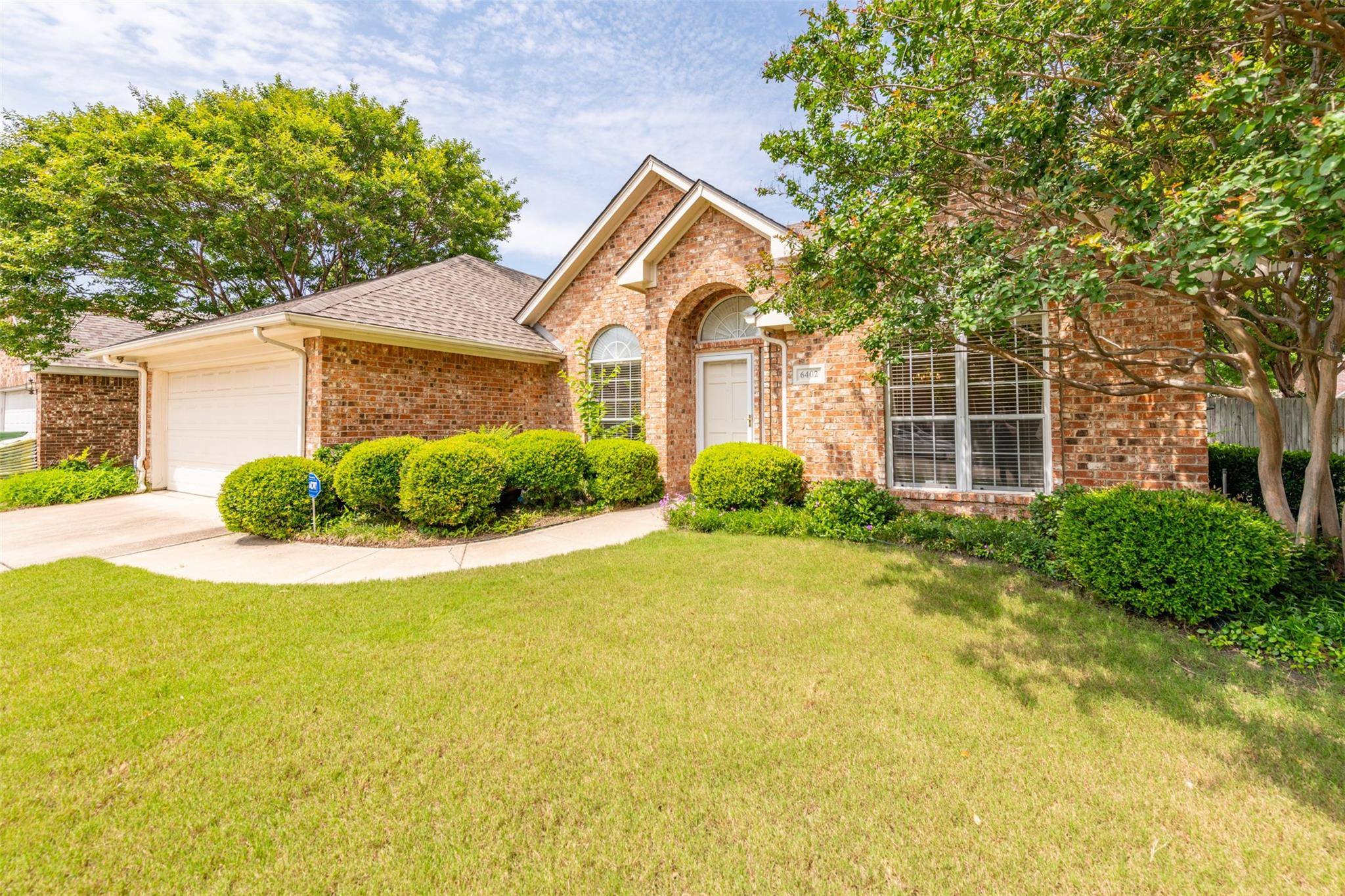 Arlington, TX 76018,6402 Willowstone Trail