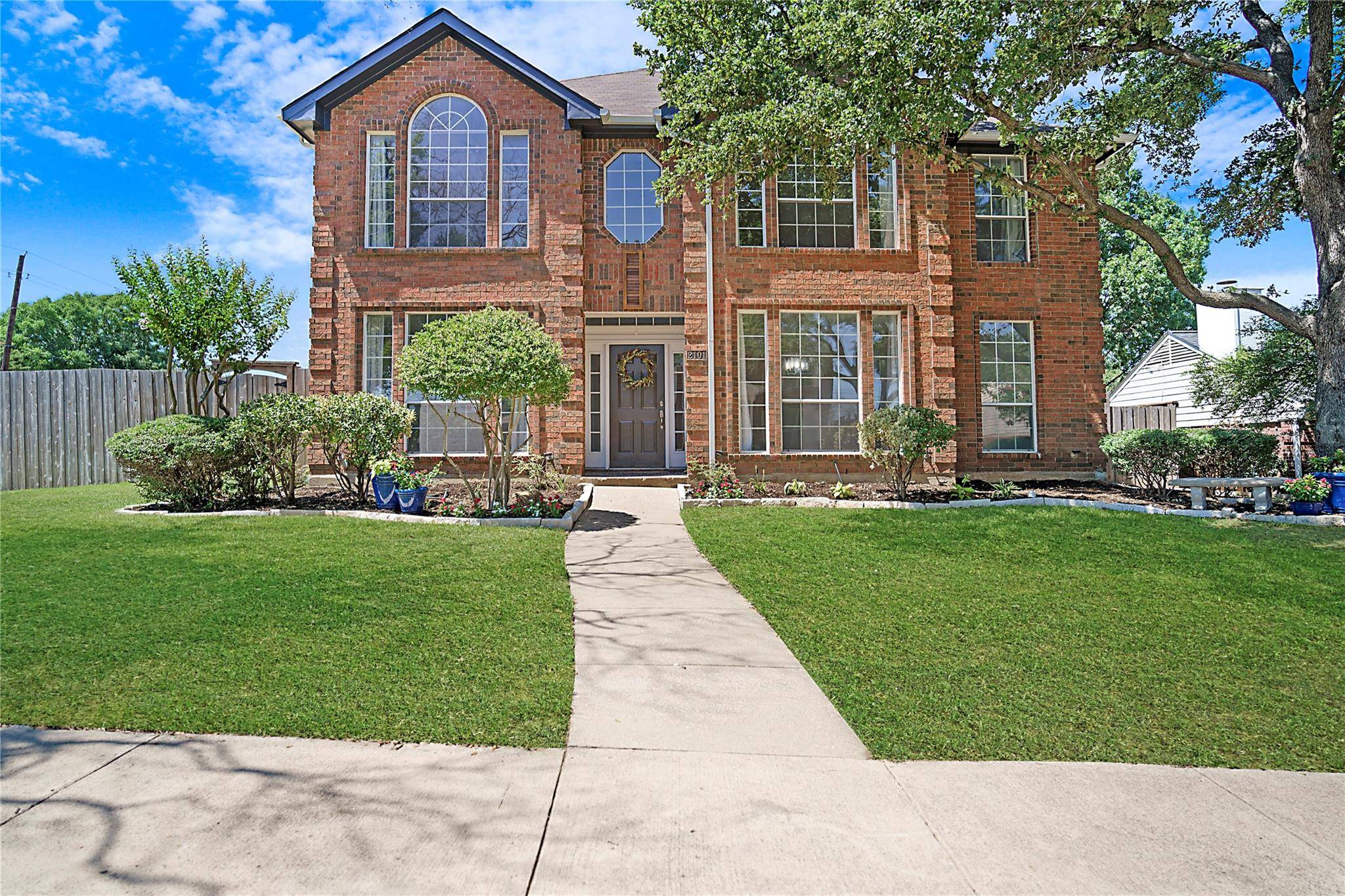 Carrollton, TX 75010,2101 Stonegate Drive