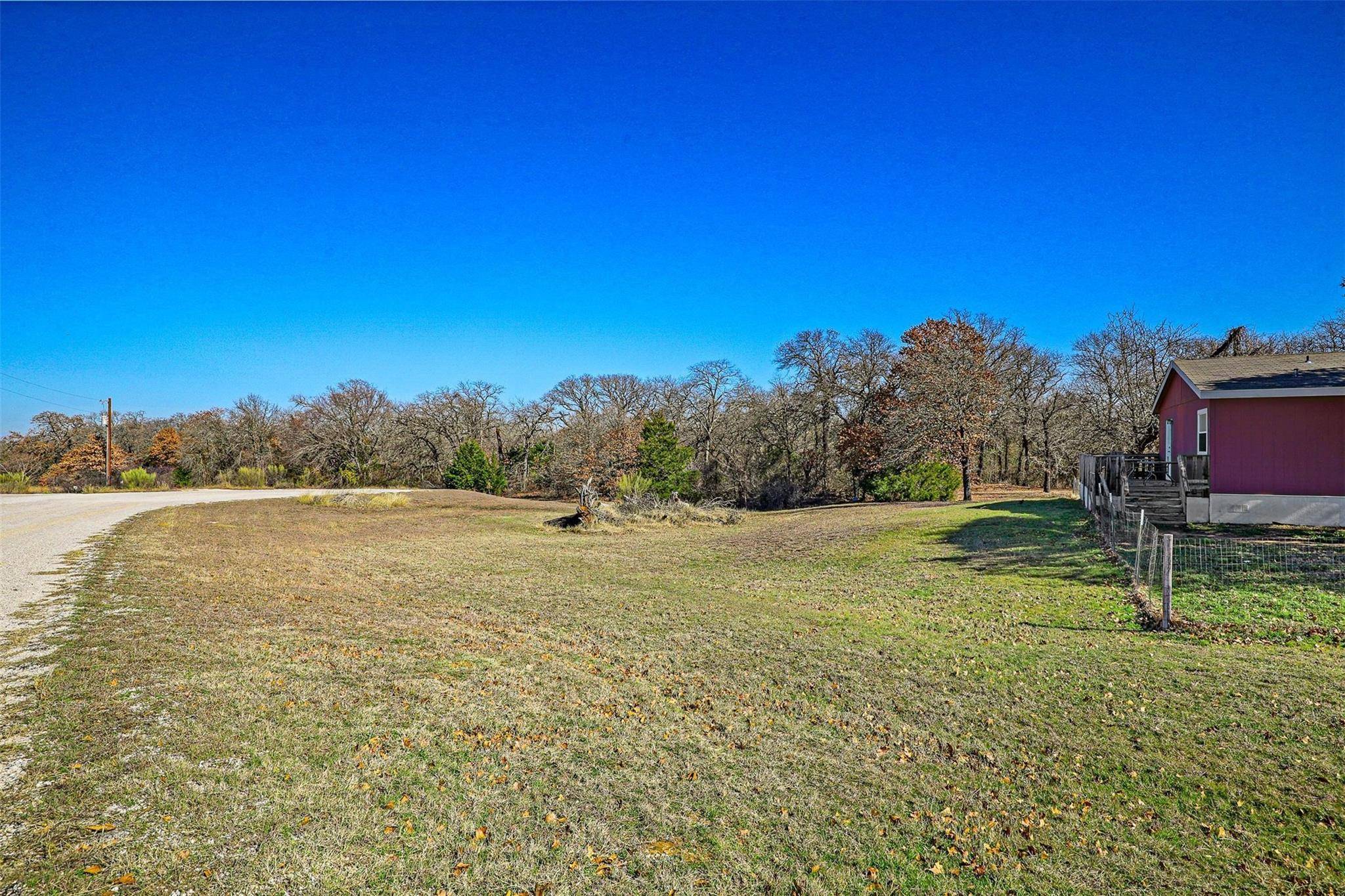 Azle, TX 76020,402 Briar Oaks Lane