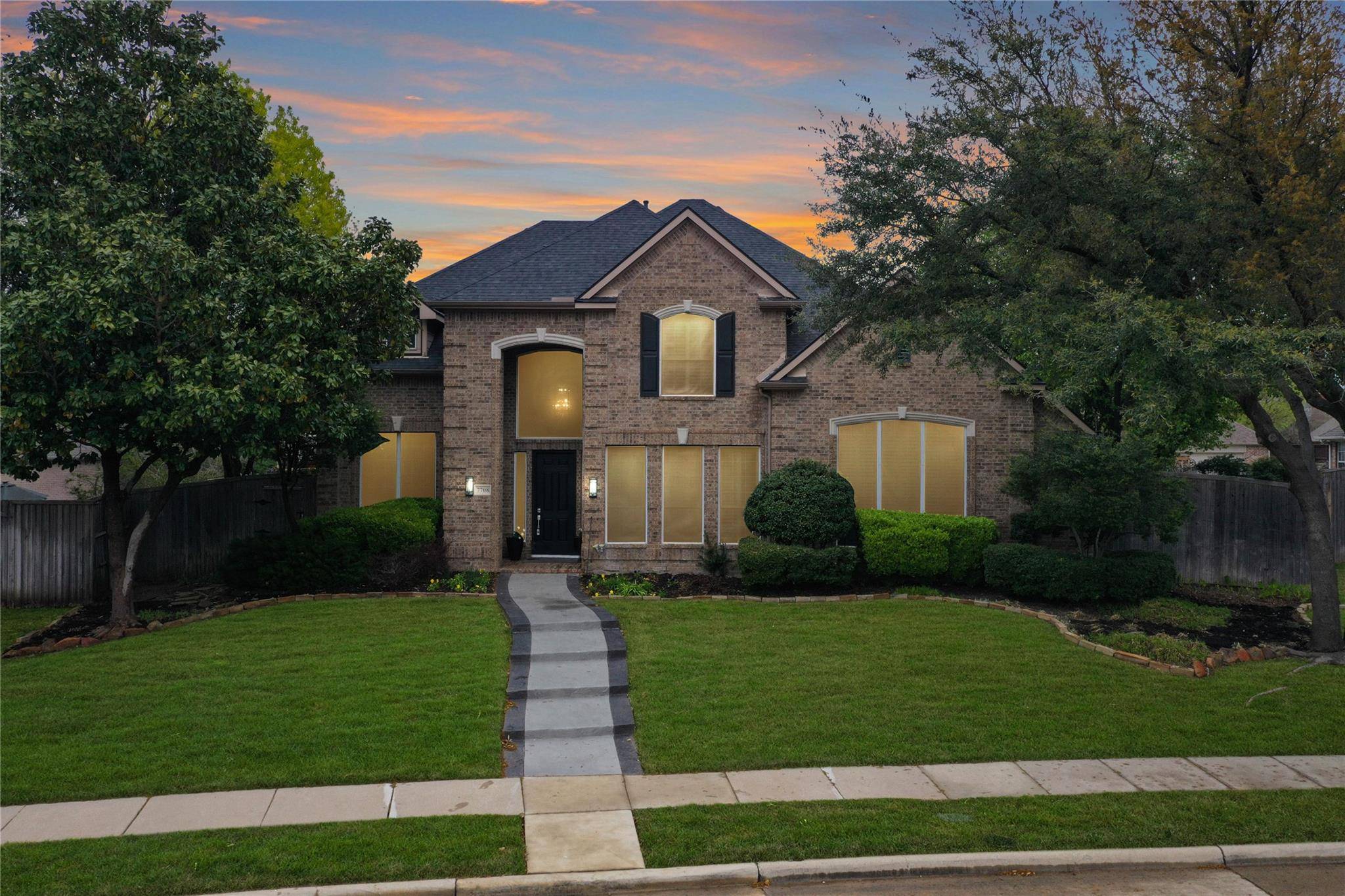 Plano, TX 75025,7708 Morningdew Drive