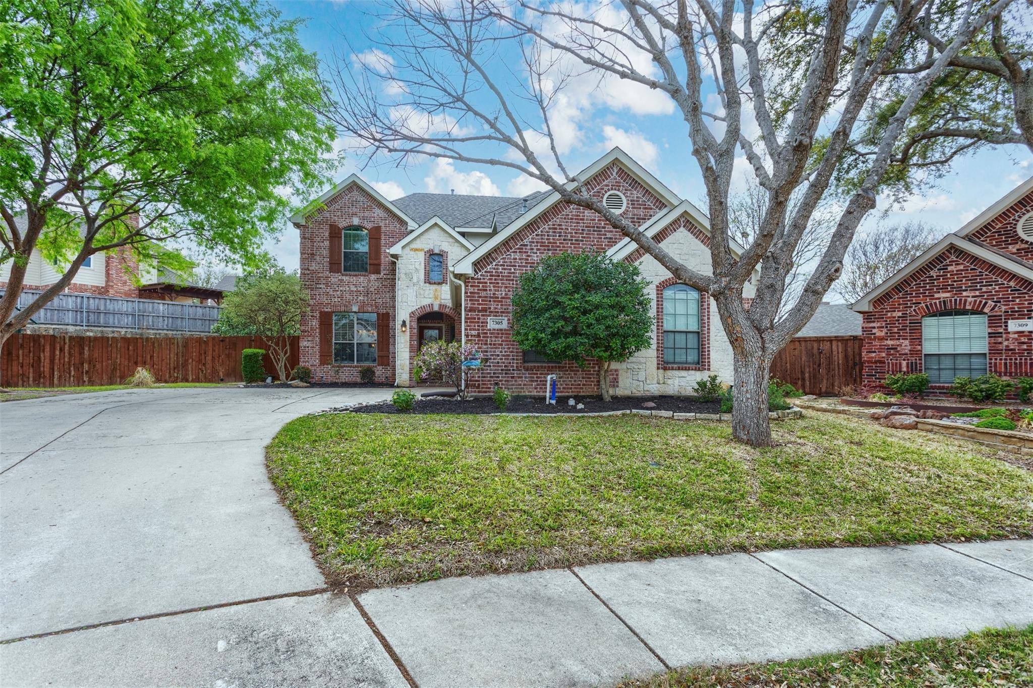 Mckinney, TX 75072,7305 Midcrest Court