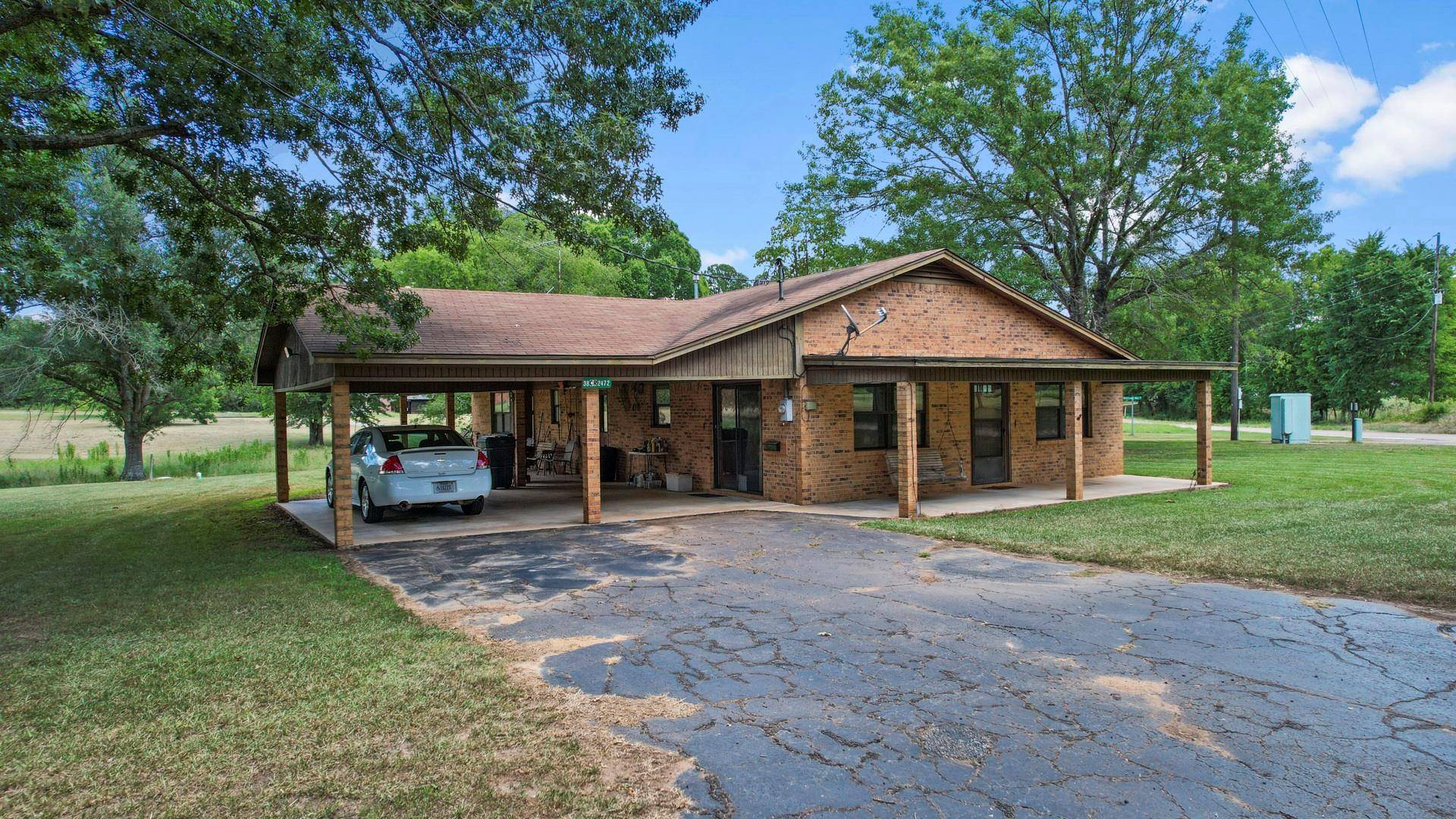 Naples, TX 75568,38 county road 2472