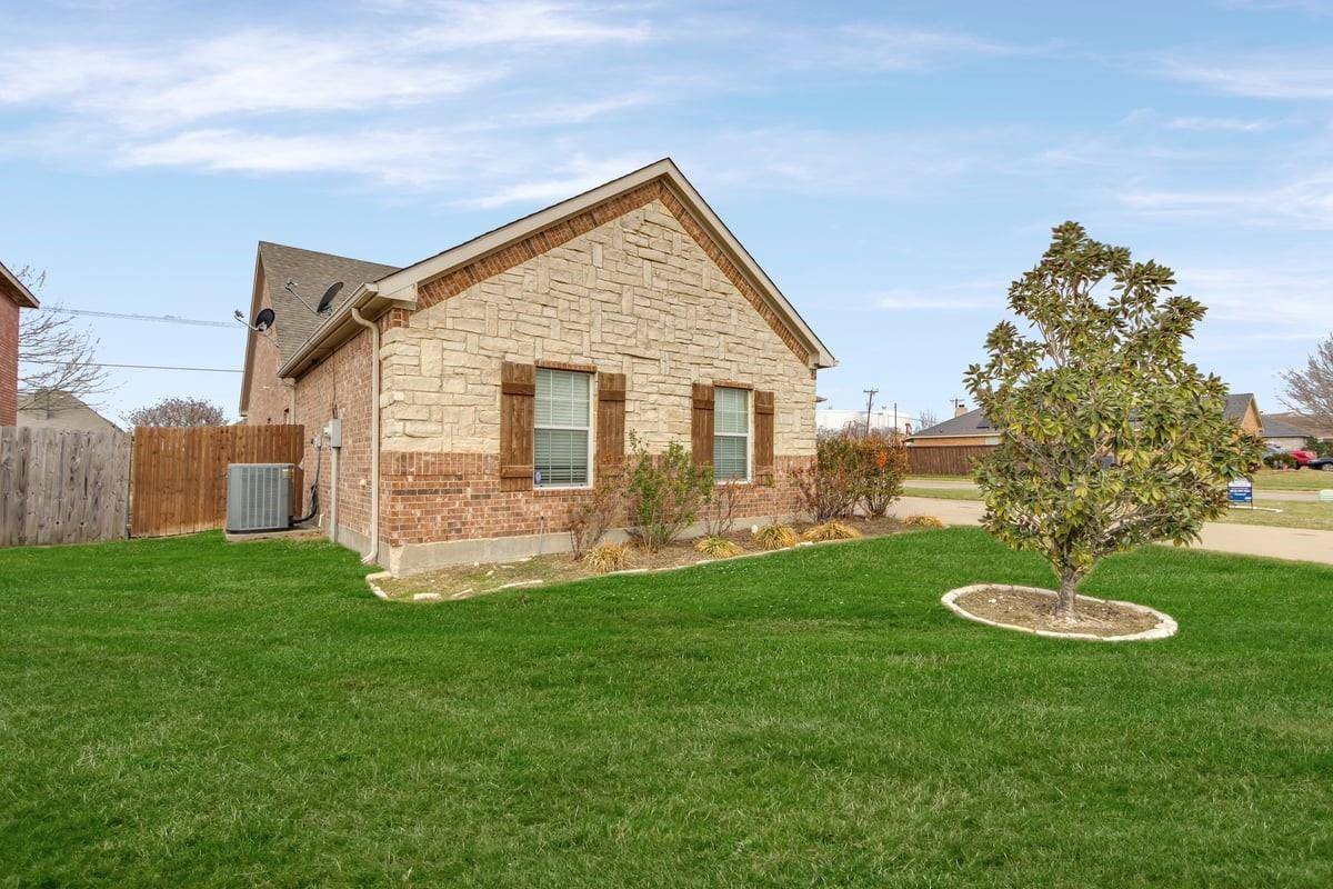 Red Oak, TX 75154,117 Oak Hollow Lane