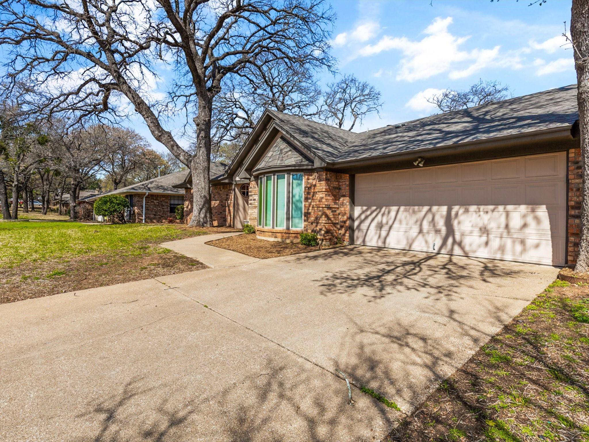 Arlington, TX 76017,5707 Trail Crest Drive