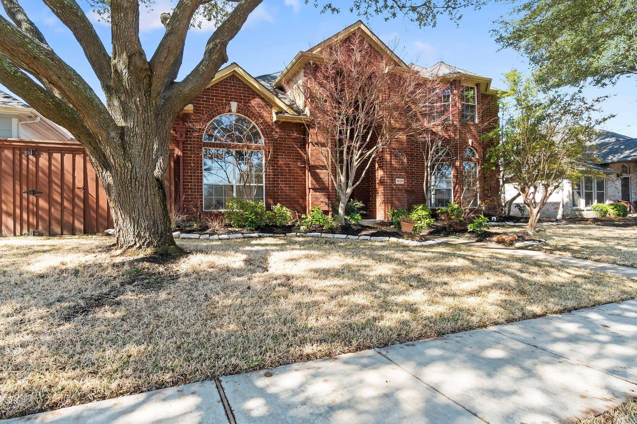 Rowlett, TX 75089,7609 Silverthorn Drive