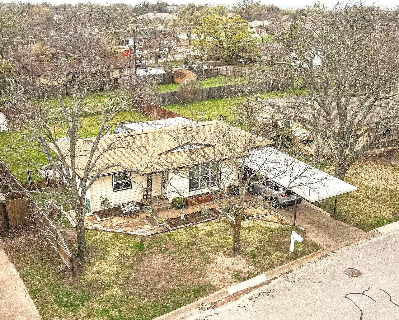 Weatherford, TX 76086,430 Live Oak Lane