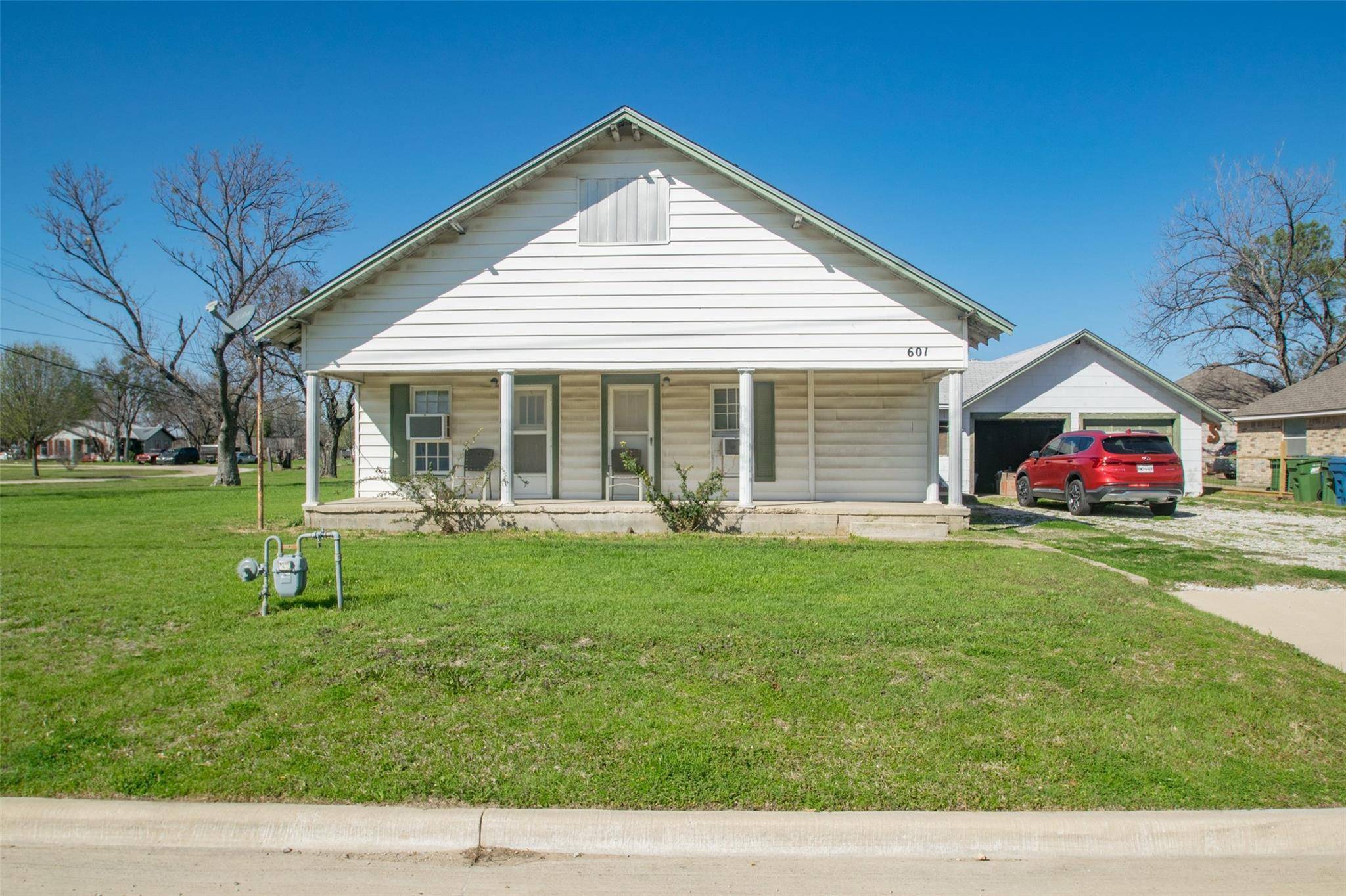 Roanoke, TX 76262,601 Dallas Drive