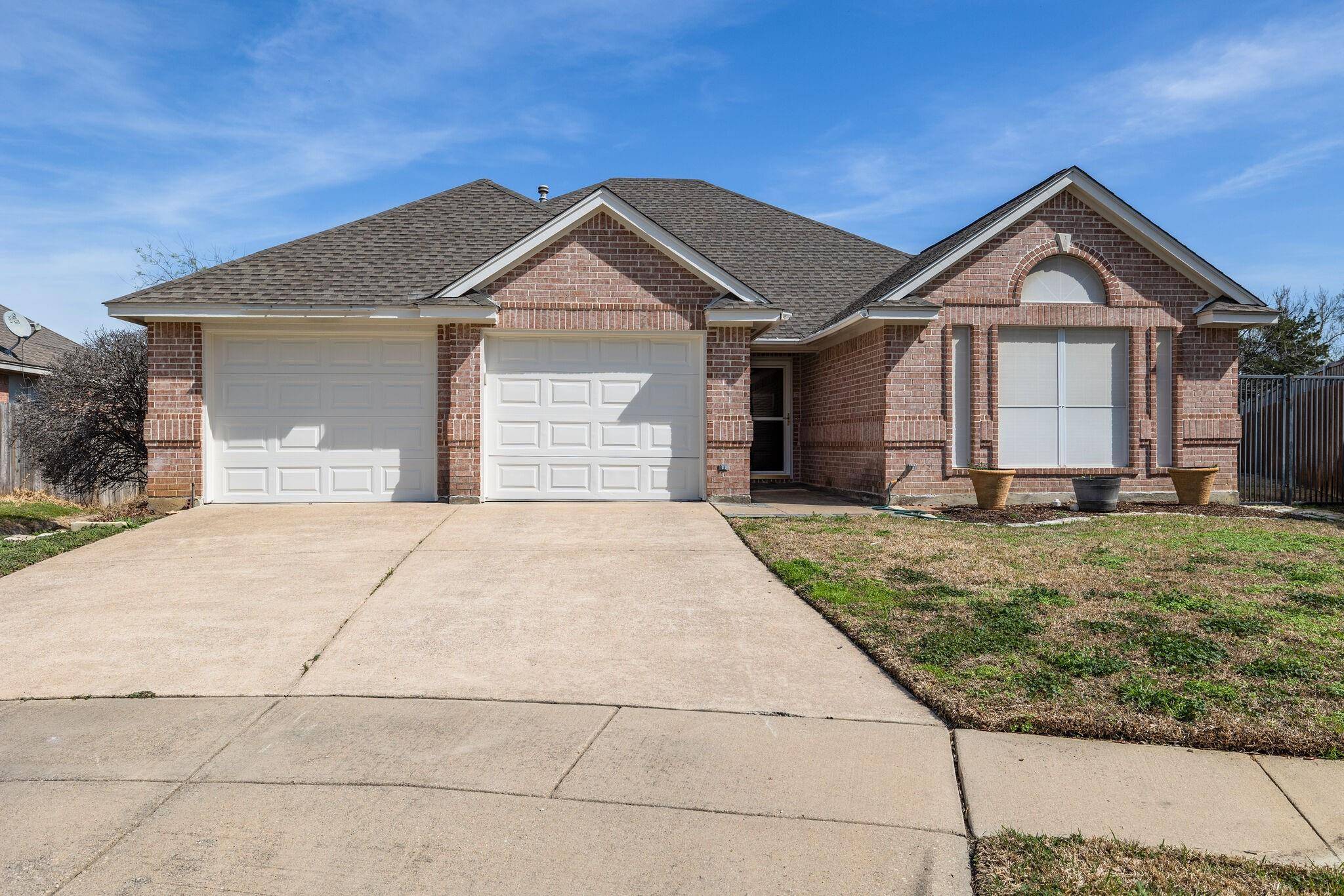 Arlington, TX 76013,2400 Casey Court