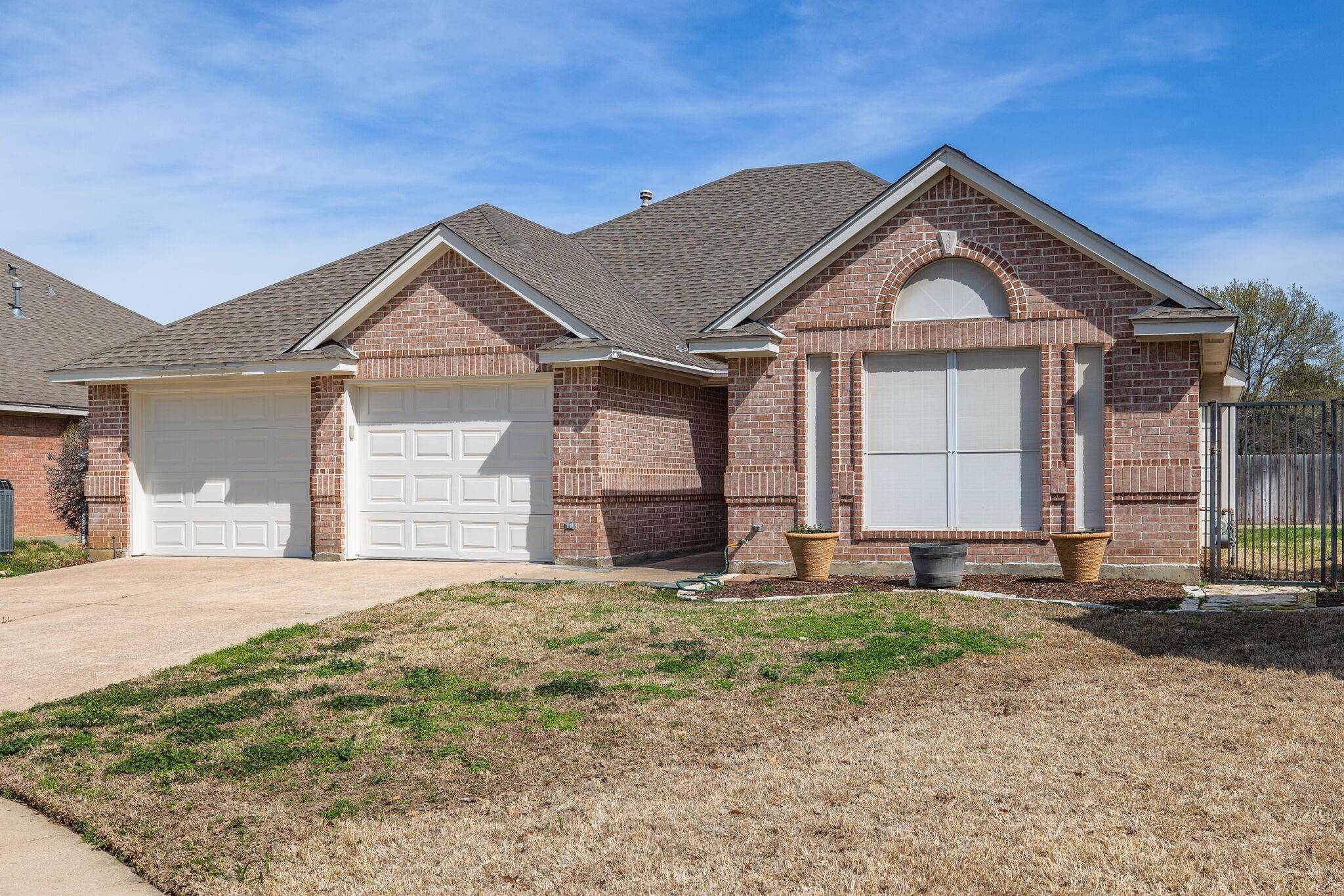 Arlington, TX 76013,2400 Casey Court