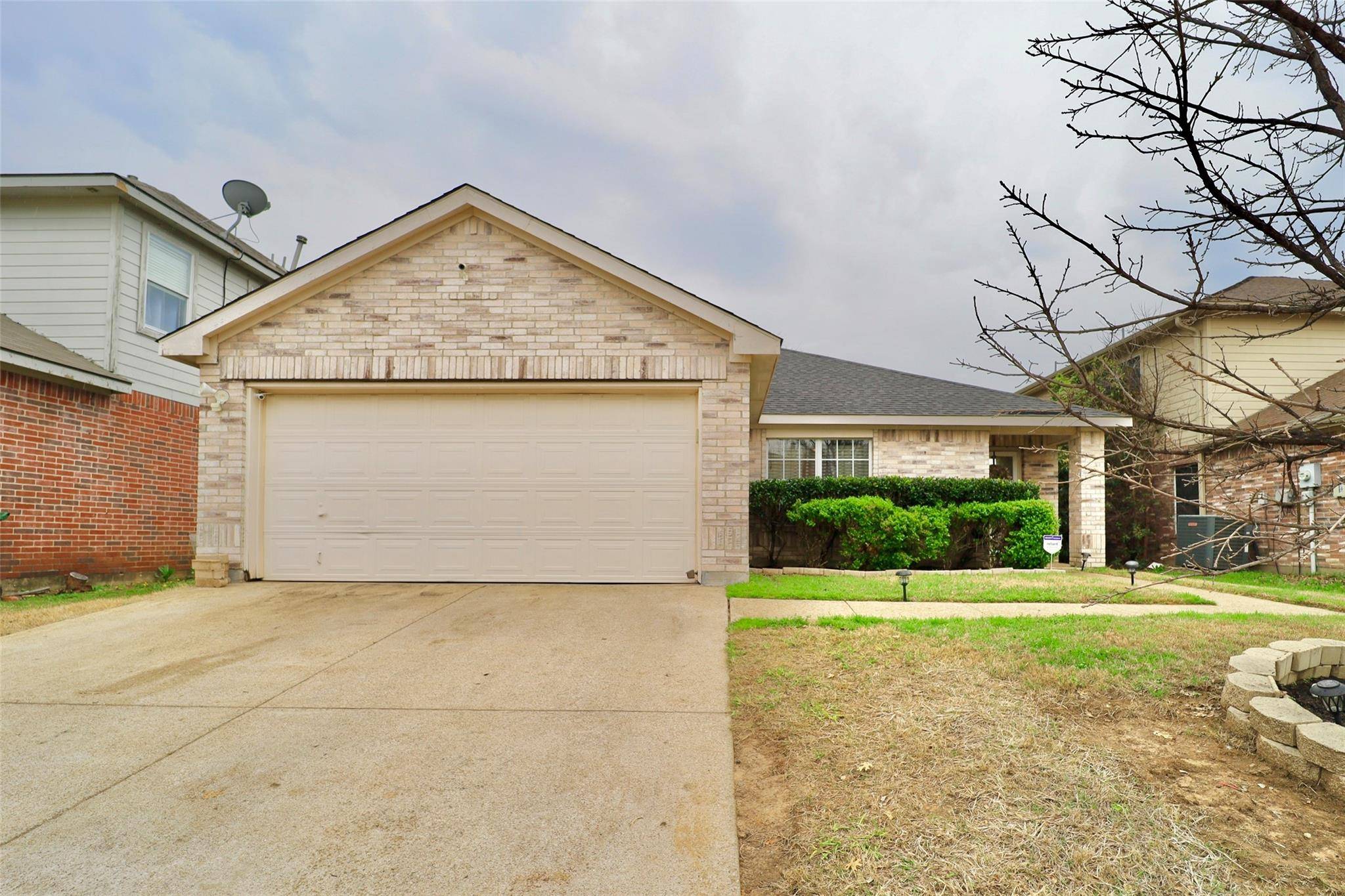 Arlington, TX 76001,908 Cattail Drive