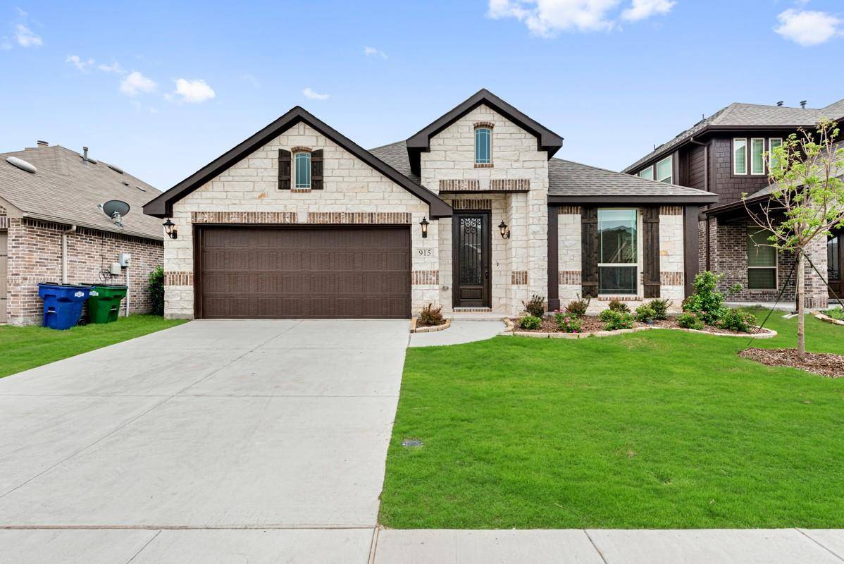 Fate, TX 75087,915 Honey Locust Drive