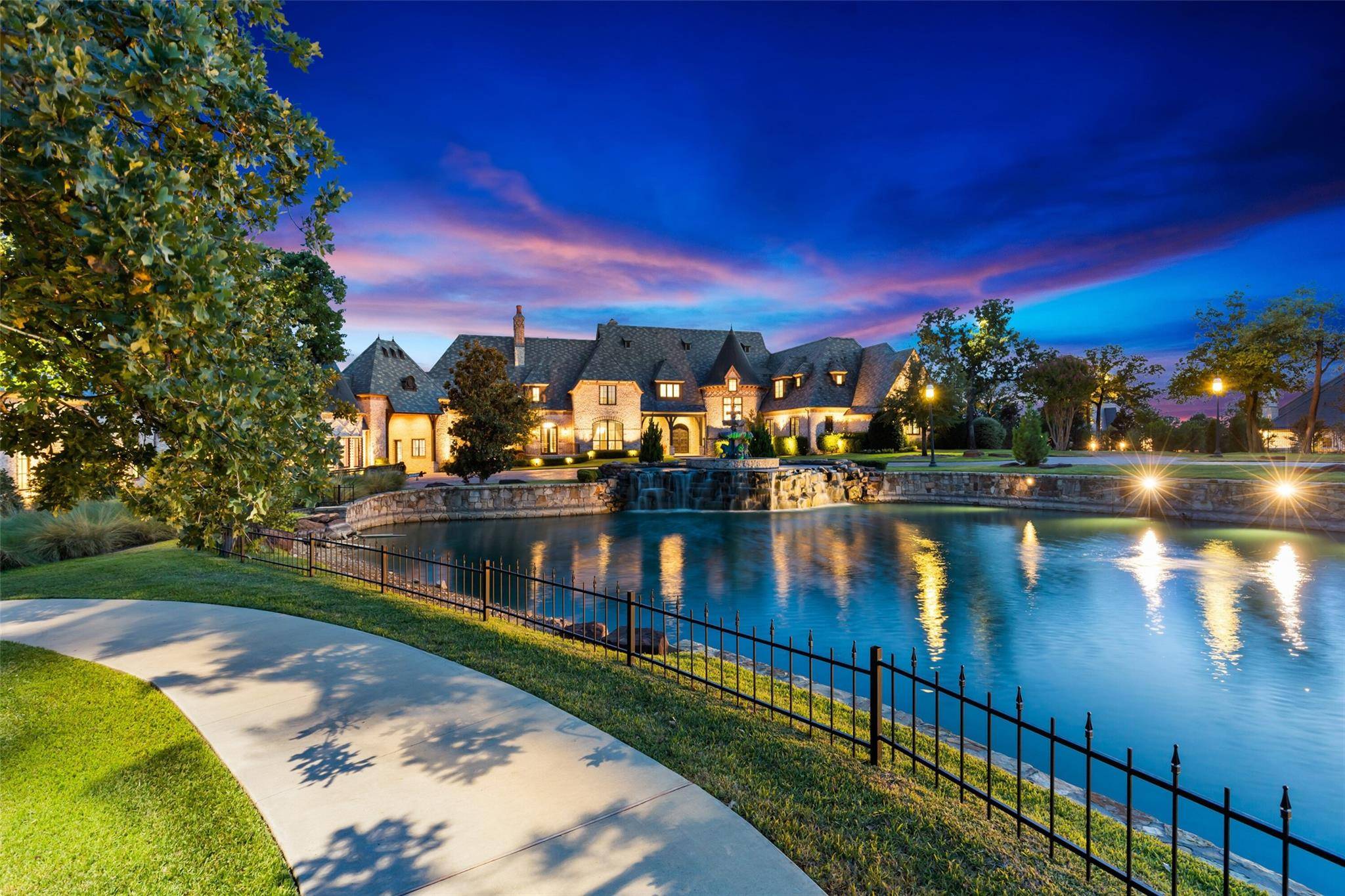 Southlake, TX 76092,935 W Dove Road