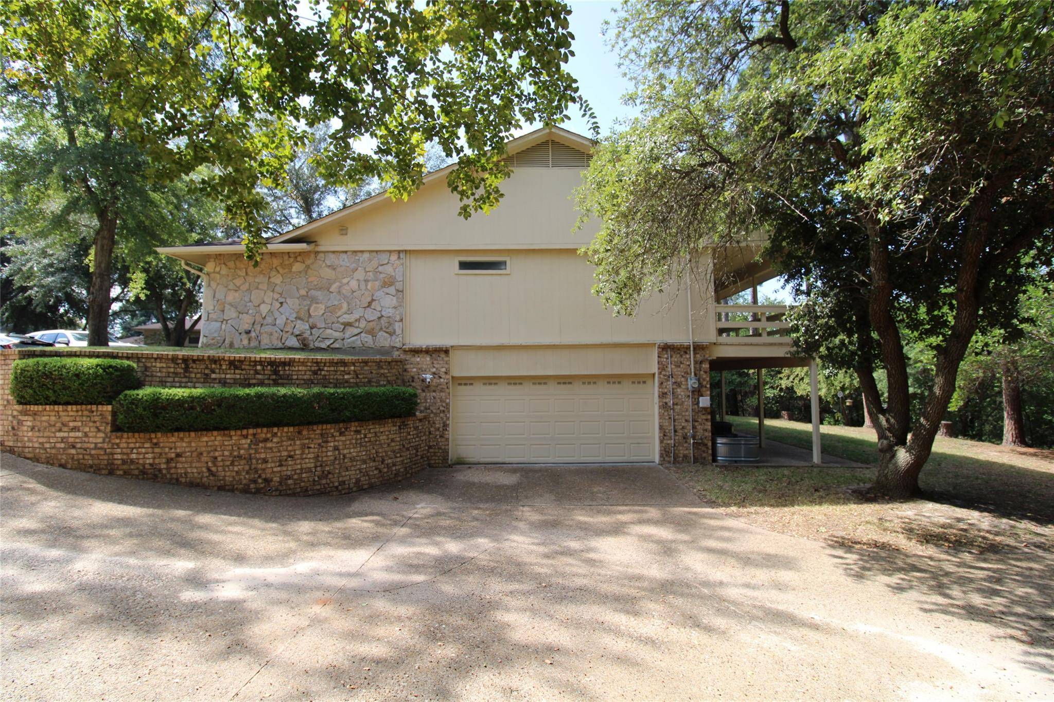 Athens, TX 75751,110 W Stephens Court