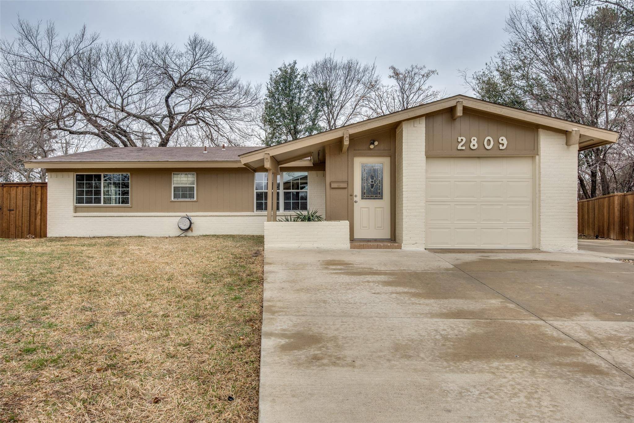 Irving, TX 75062,2809 Keyhole Circle