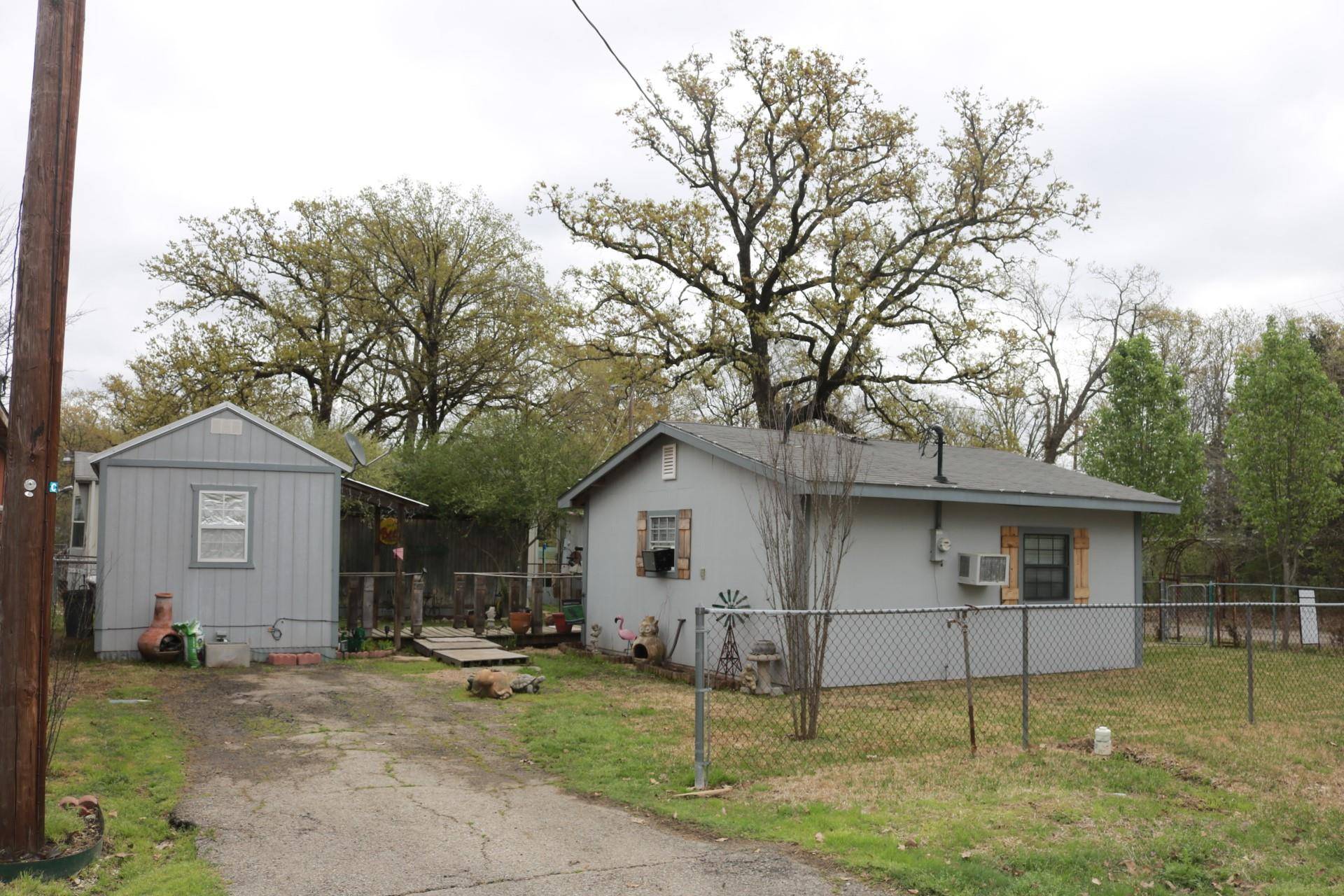 Emory, TX 75440,598 Private Road 7702