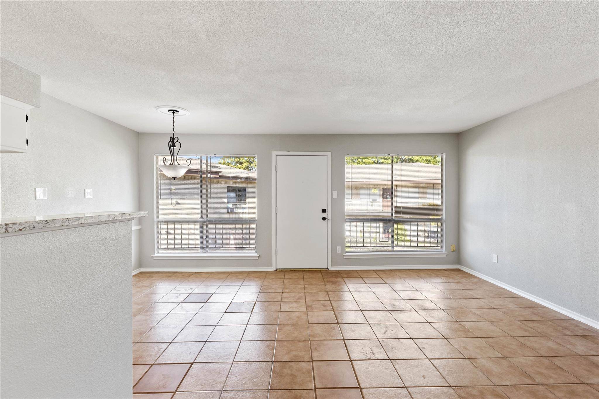 Dallas, TX 75209,5000 Bowser Avenue #211