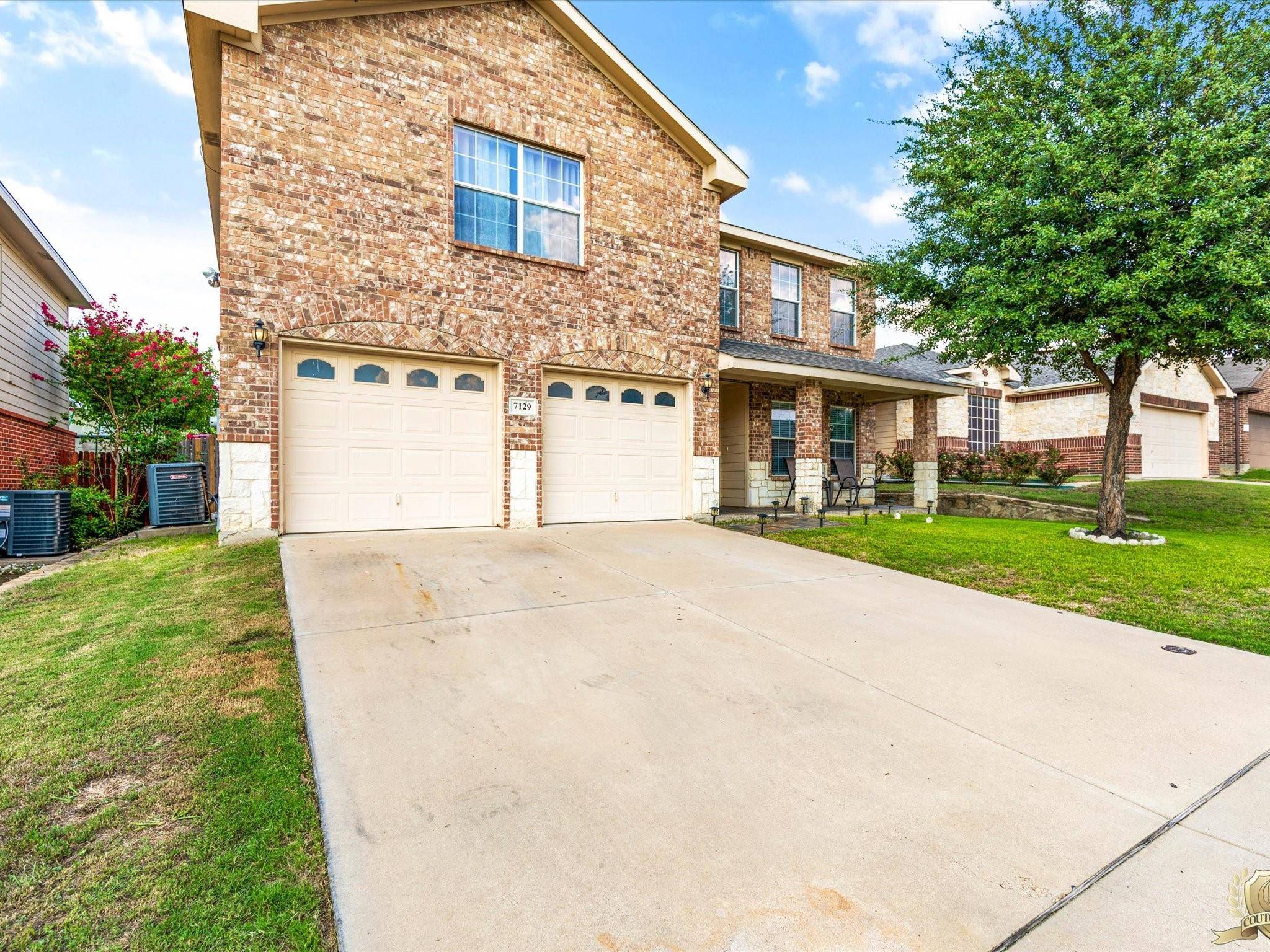 Fort Worth, TX 76120,7129 Creighton Court