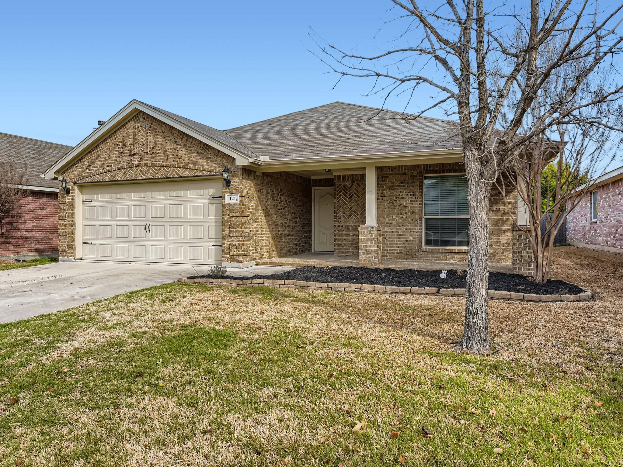 Azle, TX 76020,121 Bridlewood Street