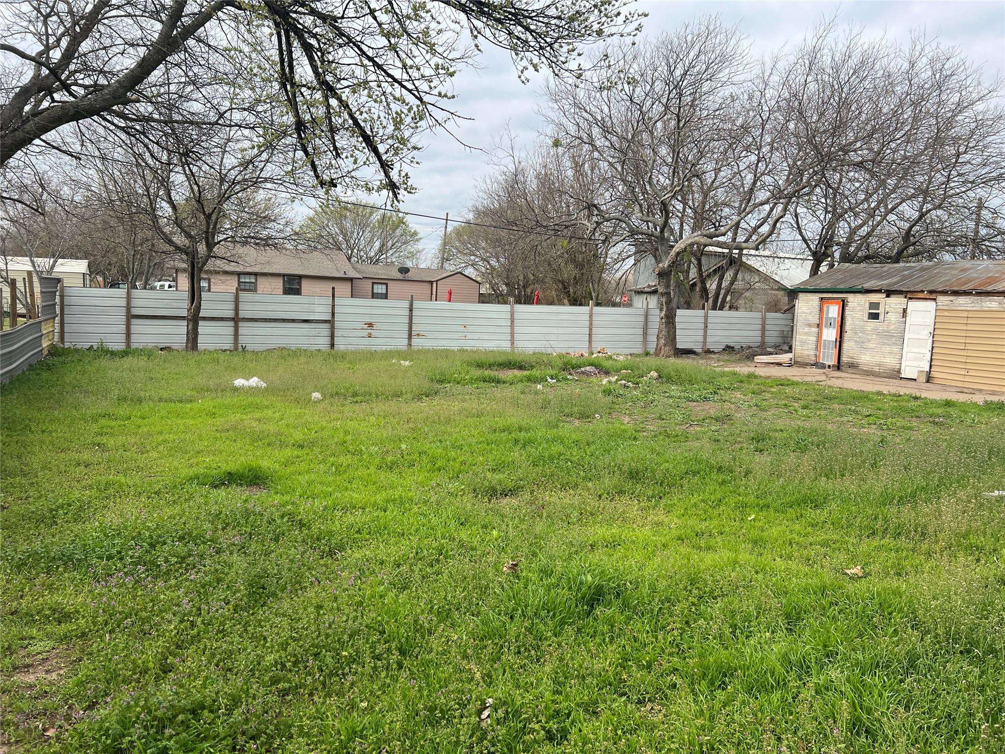 Mineral Wells, TX 76067,403 13th Street