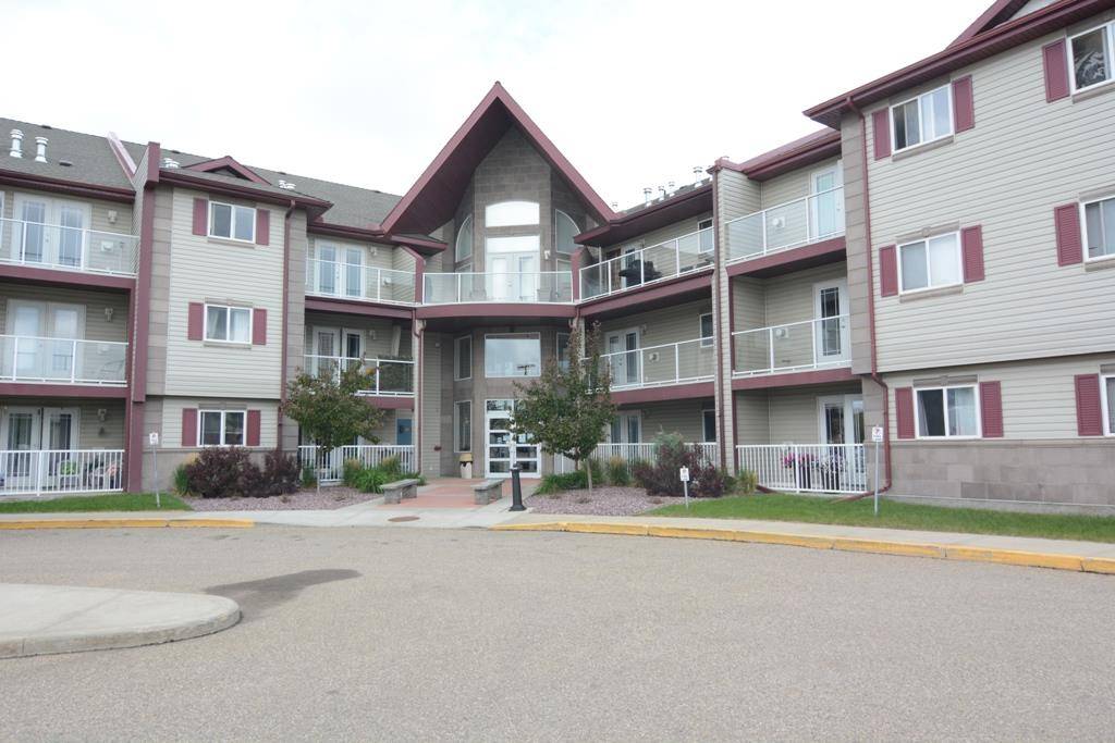 Red Deer, AB T4R 0J8,260 Duston ST #118