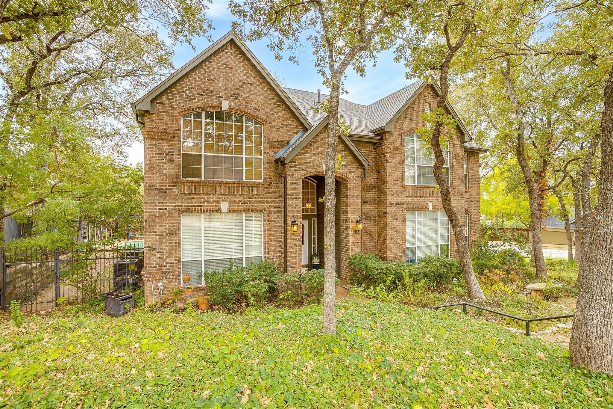 North Richland Hills, TX 76182,8551 Kensington Court