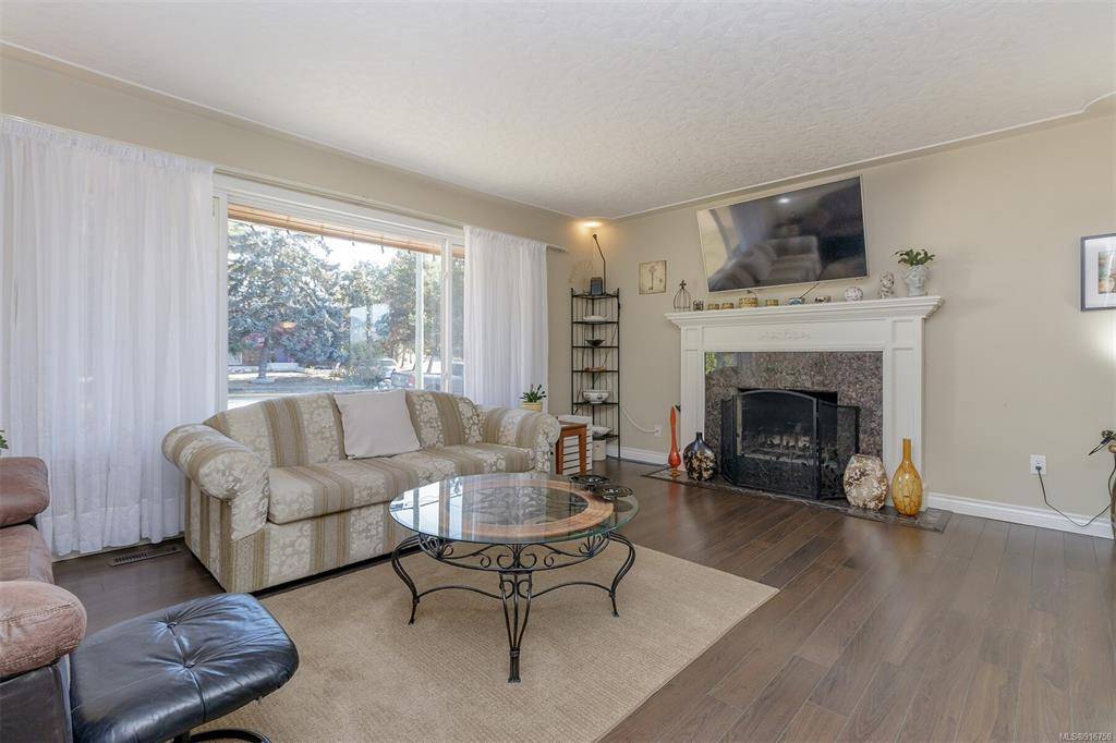 Duncan, BC V9L 3B8,5860 Jaynes Rd