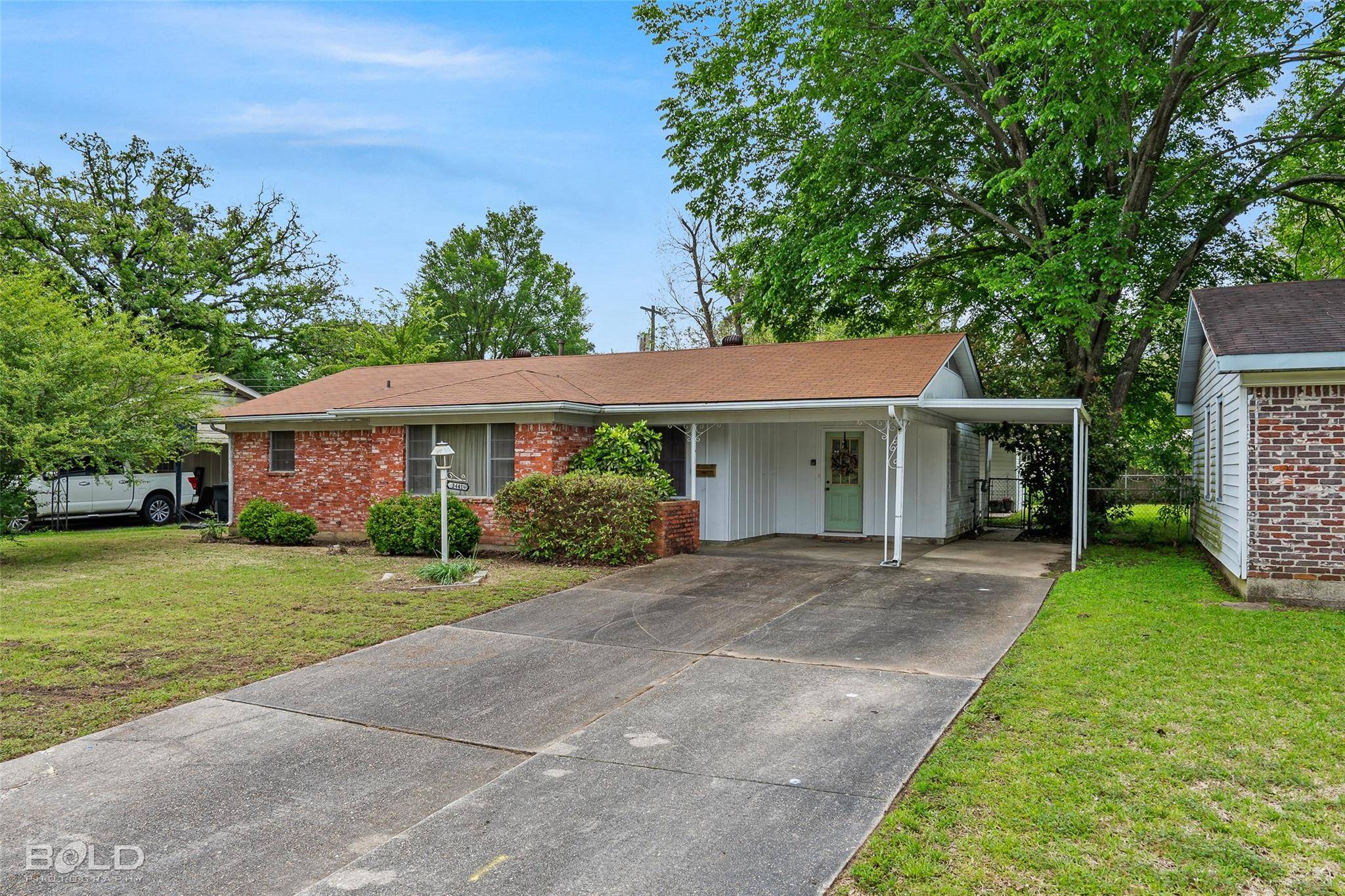 Shreveport, LA 71108,3441 Woodhaven Lane