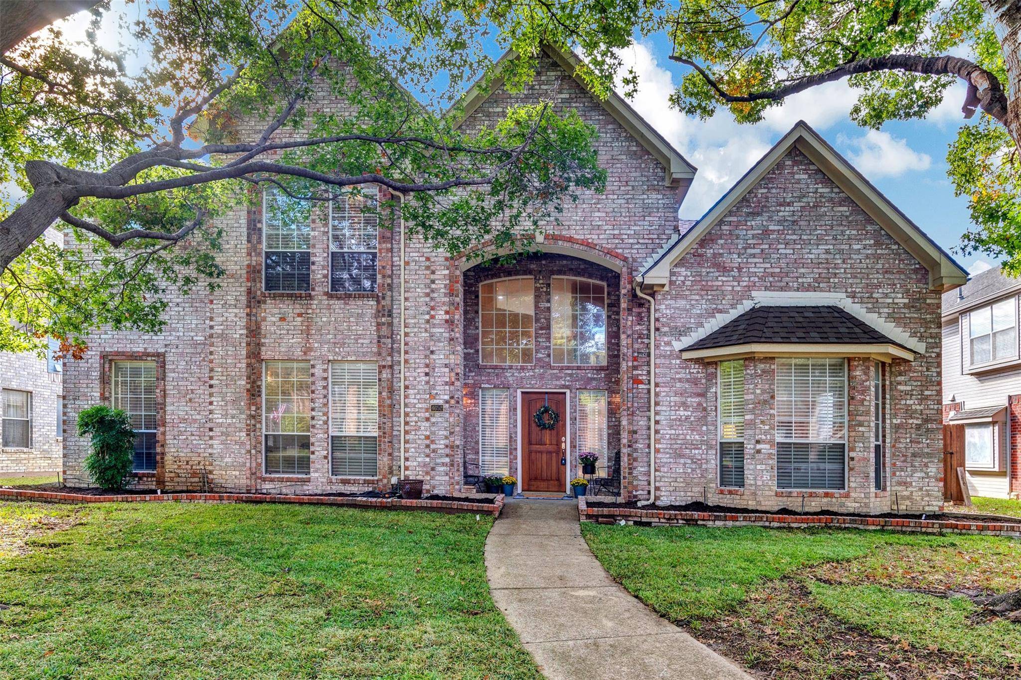 Plano, TX 75024,4652 Thanksgiving Lane