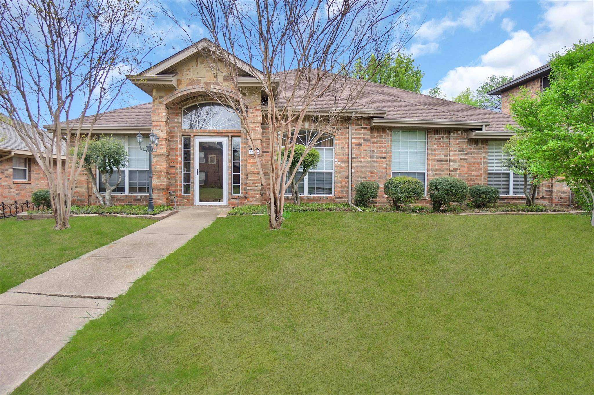 Mesquite, TX 75181,2416 Boardwalk Drive