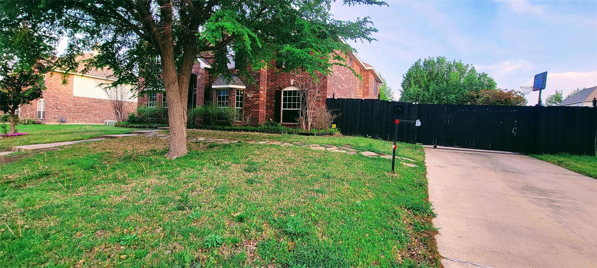 Mansfield, TX 76063,708 Saint Eric Drive