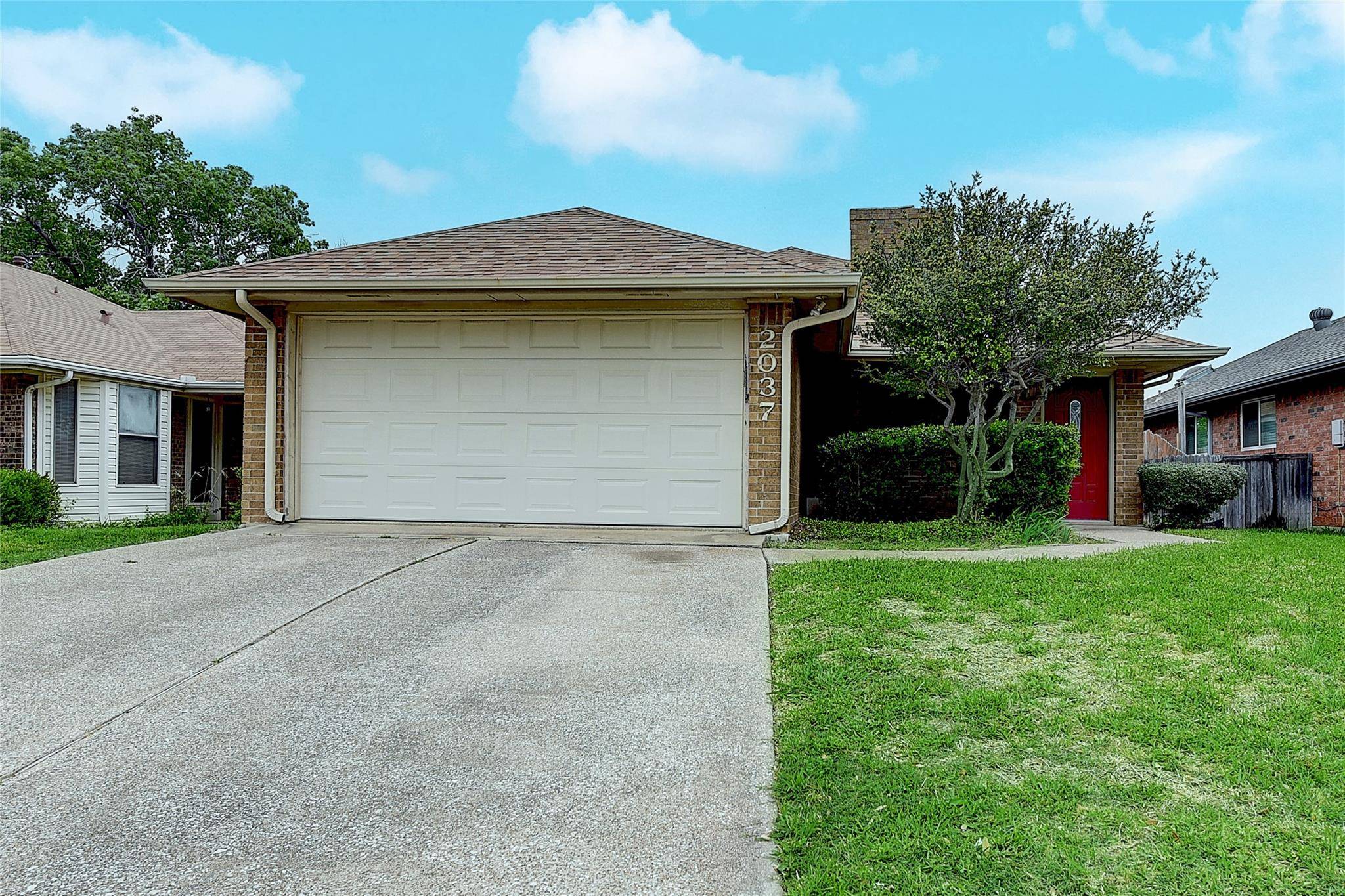 Carrollton, TX 75007,2037 Avignon Drive