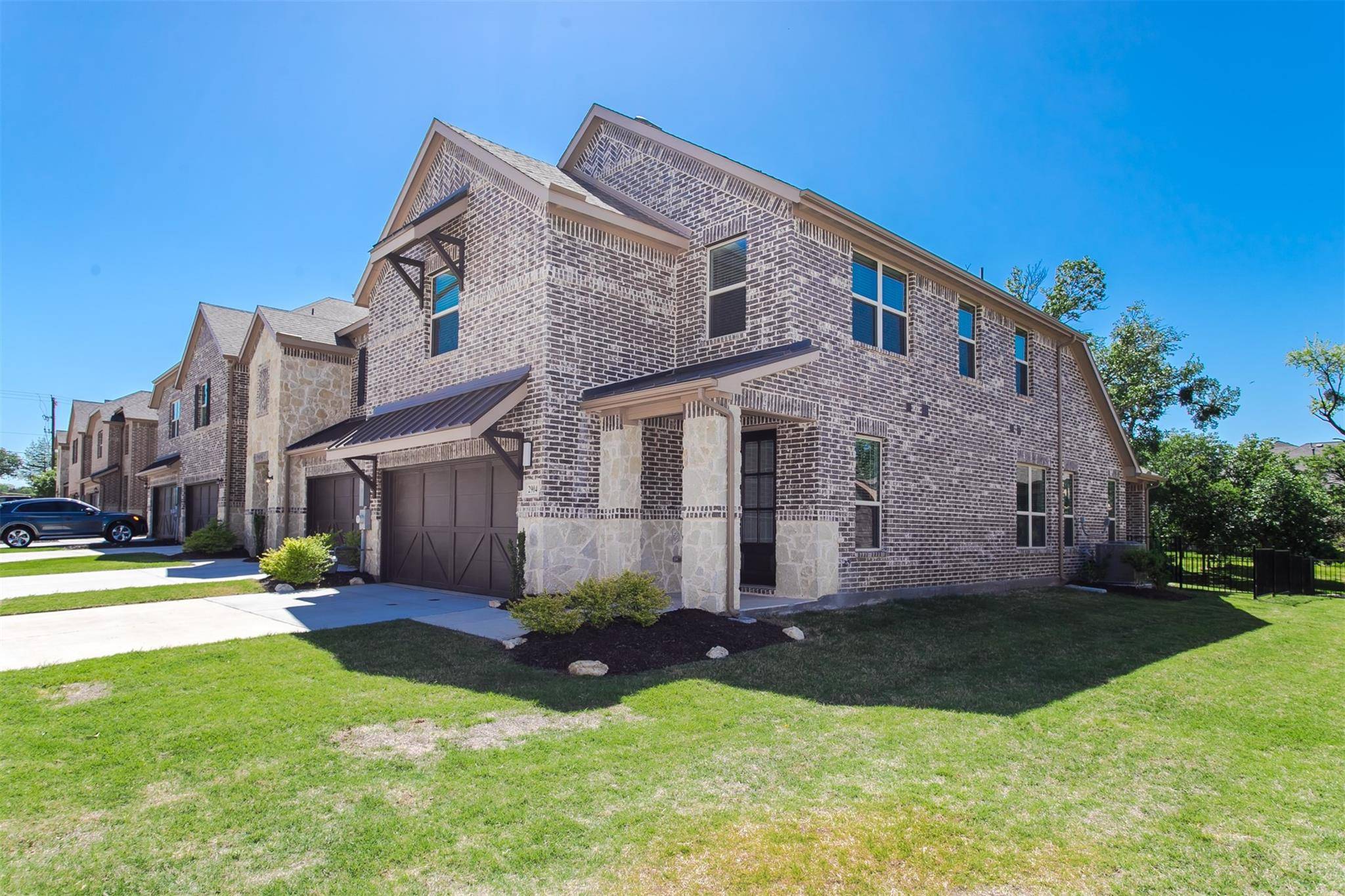 Carrollton, TX 75010,2904 Cedar Elm Drive