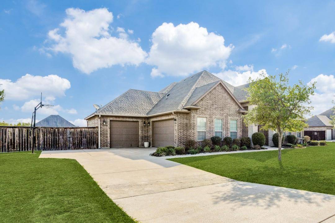 Burleson, TX 76028,916 Egan Way Court