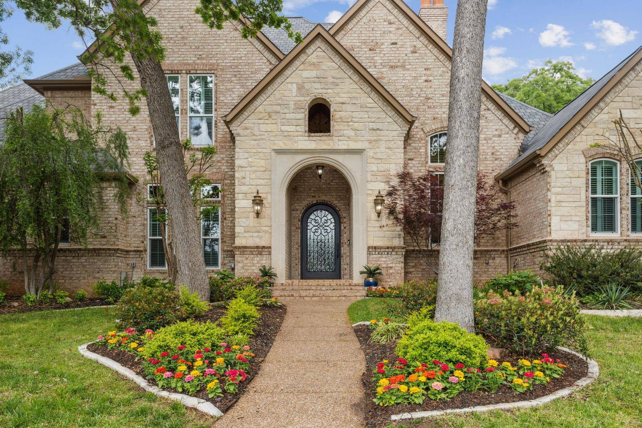 Southlake, TX 76092,616 King Ranch Road