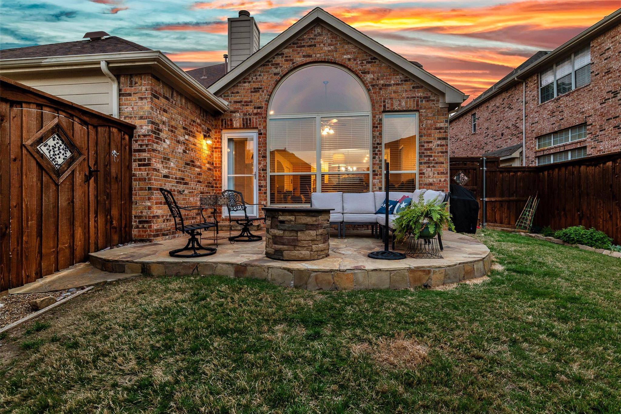 Frisco, TX 75035,6992 Calm Meadow Drive