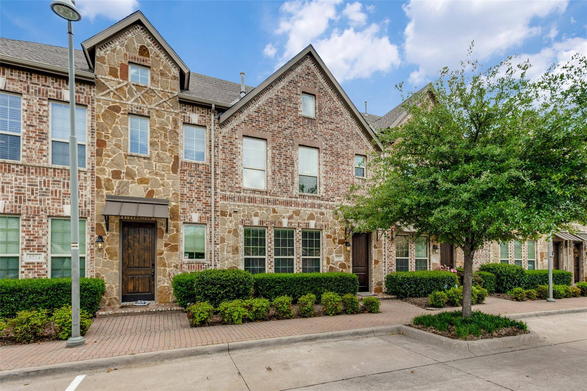 Plano, TX 75024,5716 Kate Avenue #B16