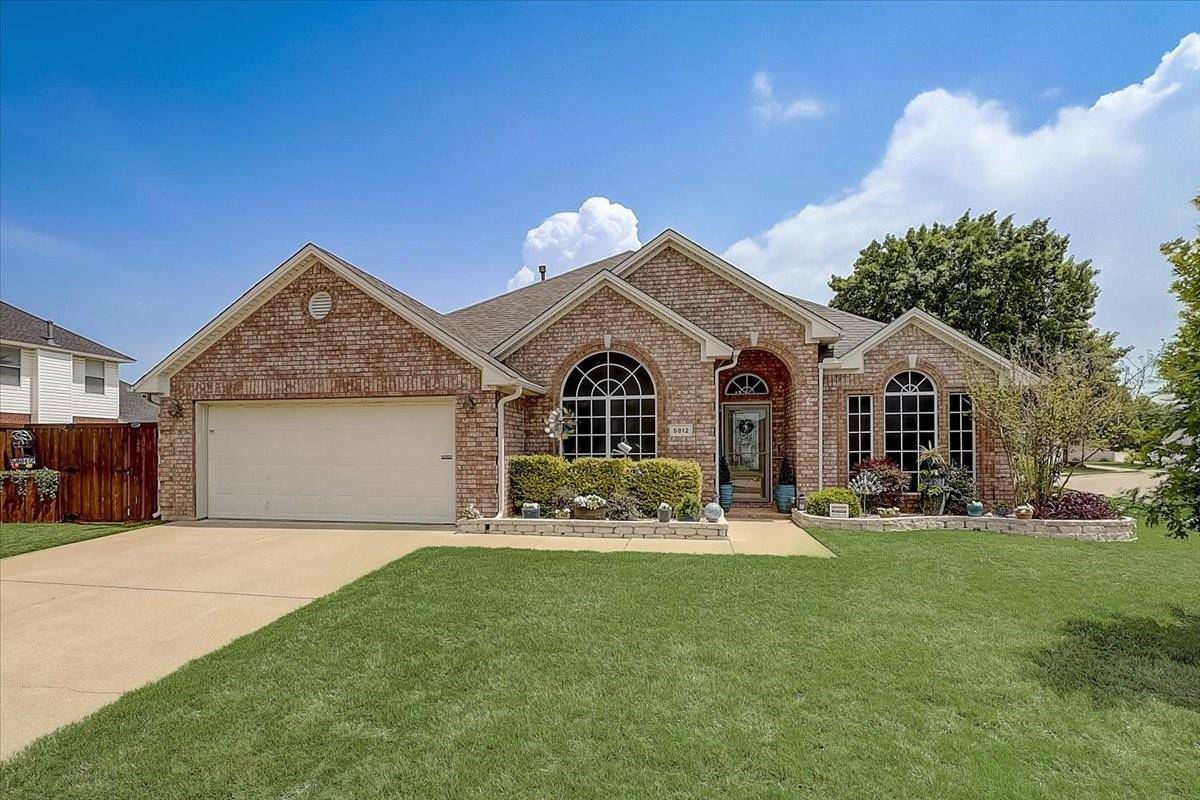 Haltom City, TX 76137,5812 Echo Bluff Drive