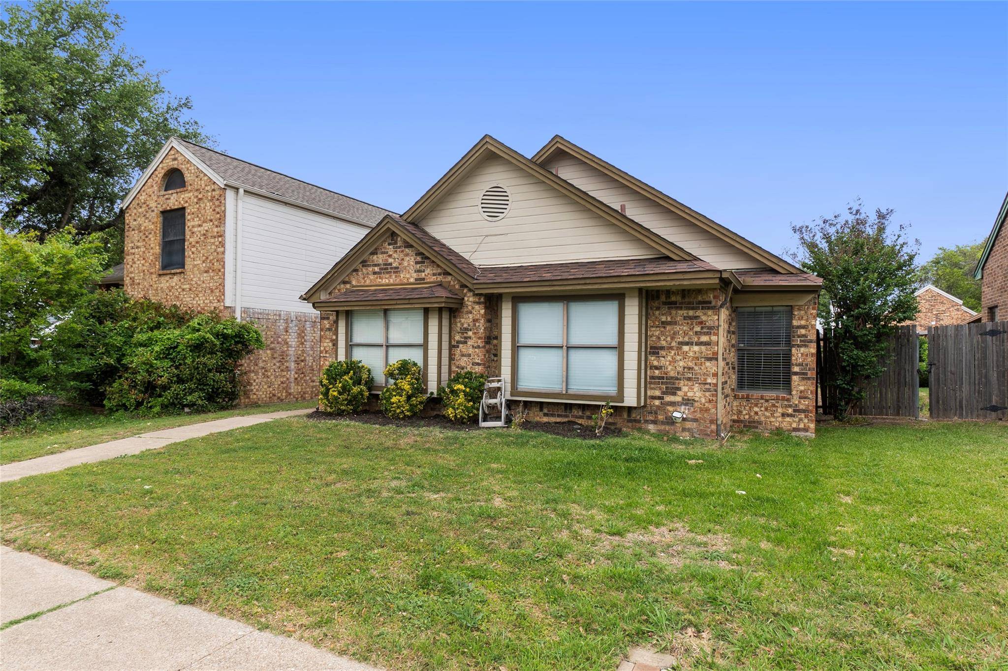 Lewisville, TX 75077,2047 Feather Lane