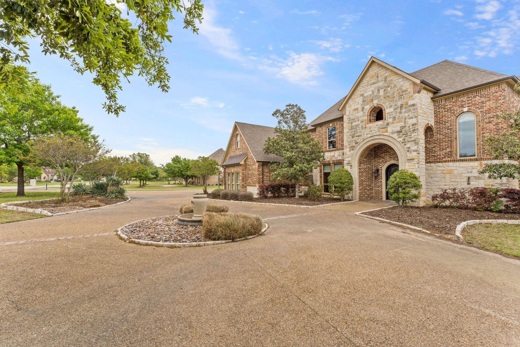 Heath, TX 75032,467 Ridge Point Drive