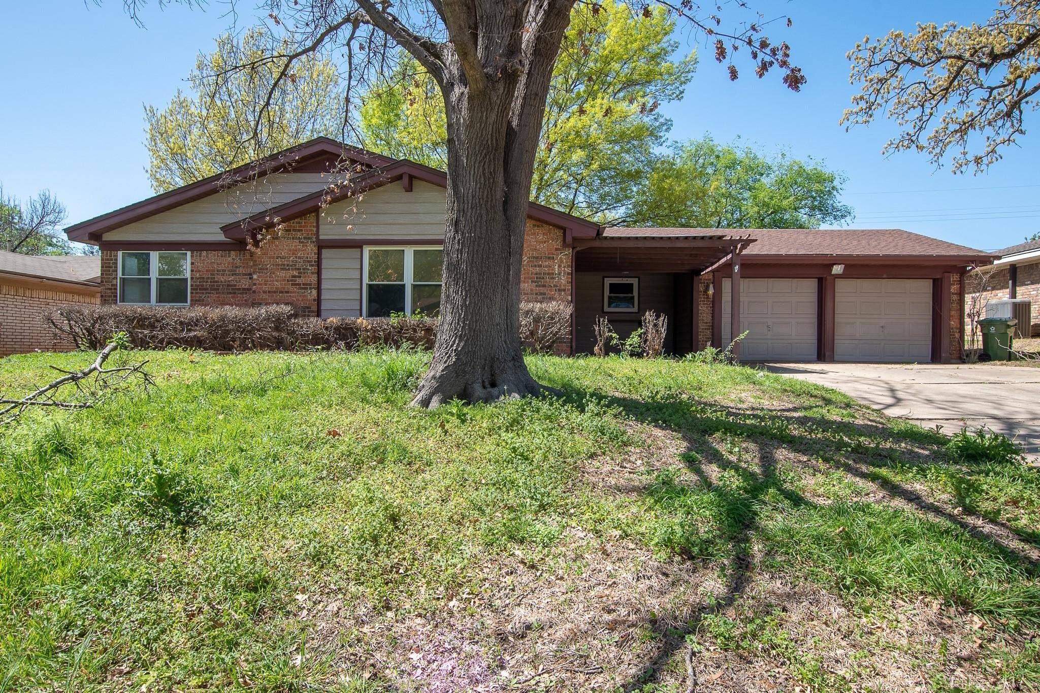 Bedford, TX 76021,2209 Shady Grove Drive