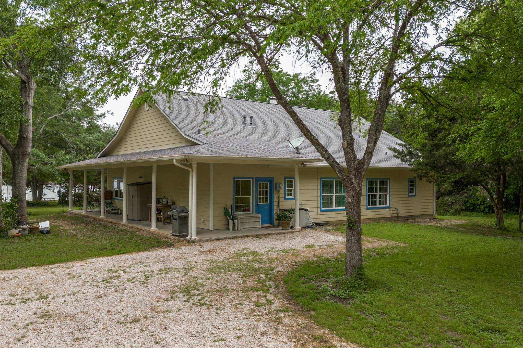 Kerens, TX 75144,2099 SE County Road 3310 SE