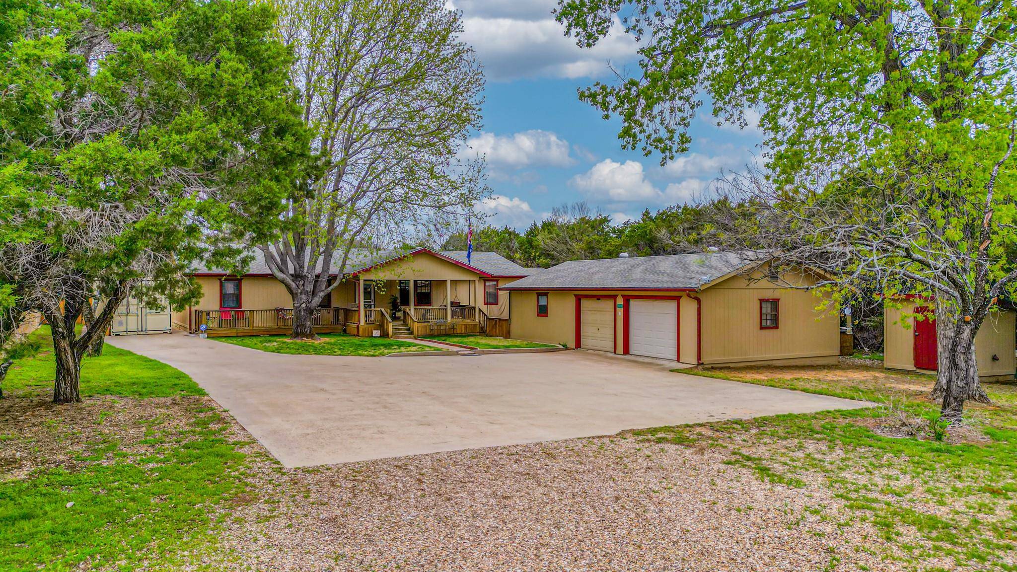 Possum Kingdom Lake, TX 76449,1944 Roadrunner Road