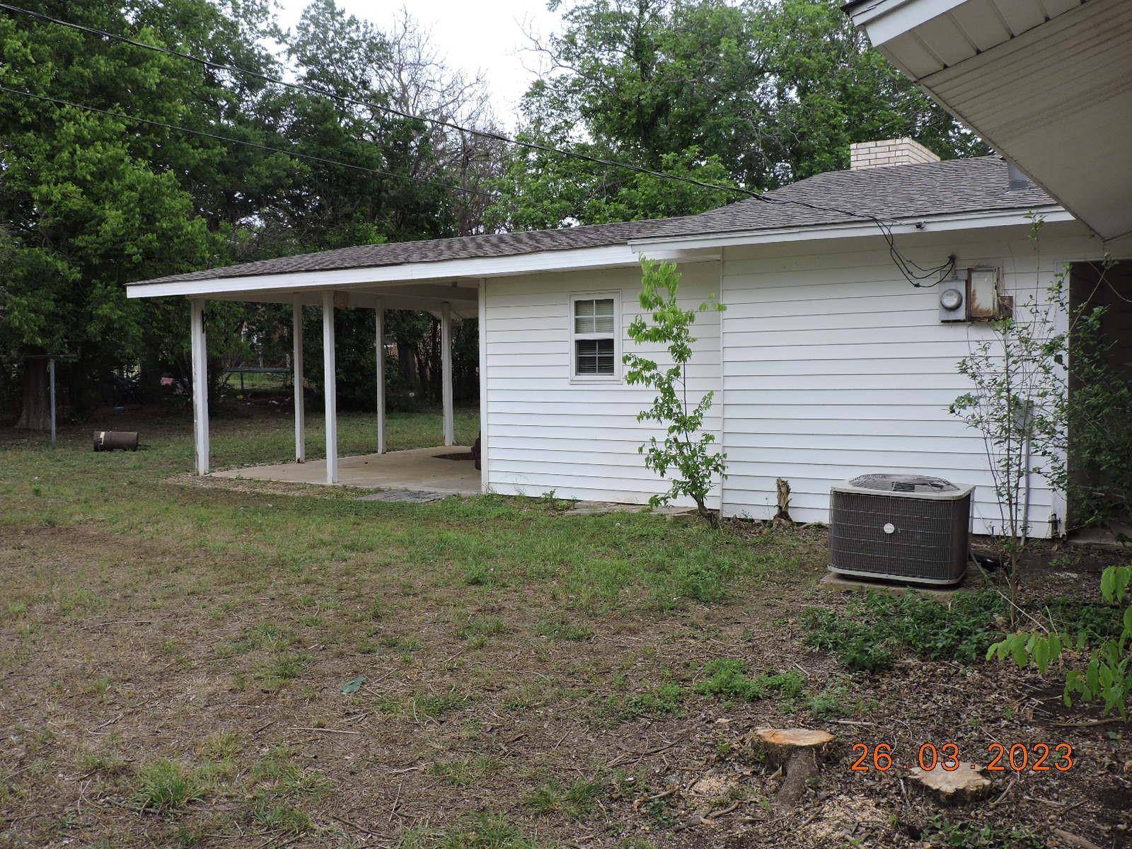 Goldthwaite, TX 76844,1610 Parker Street N