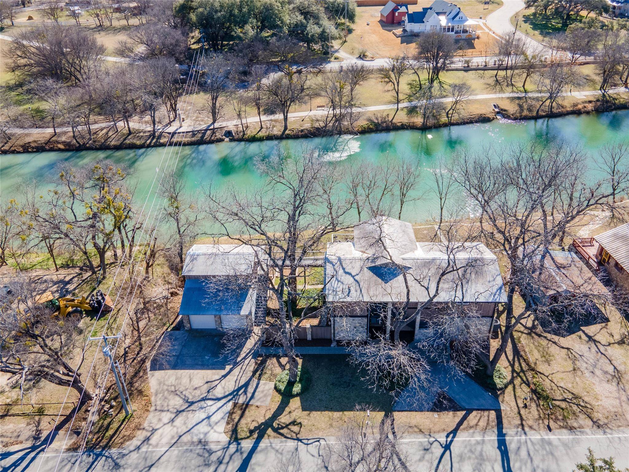 Glen Rose, TX 76043,902 NE Barnard Street