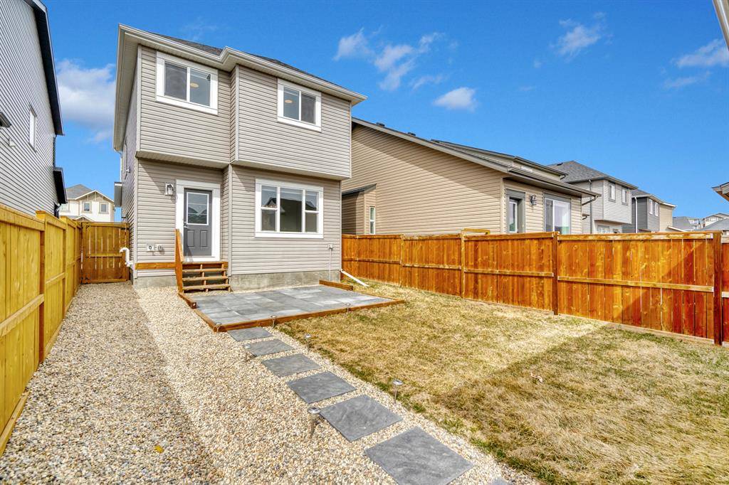 Airdrie, AB T4B 4K1,436 Hillcrest MNR SW