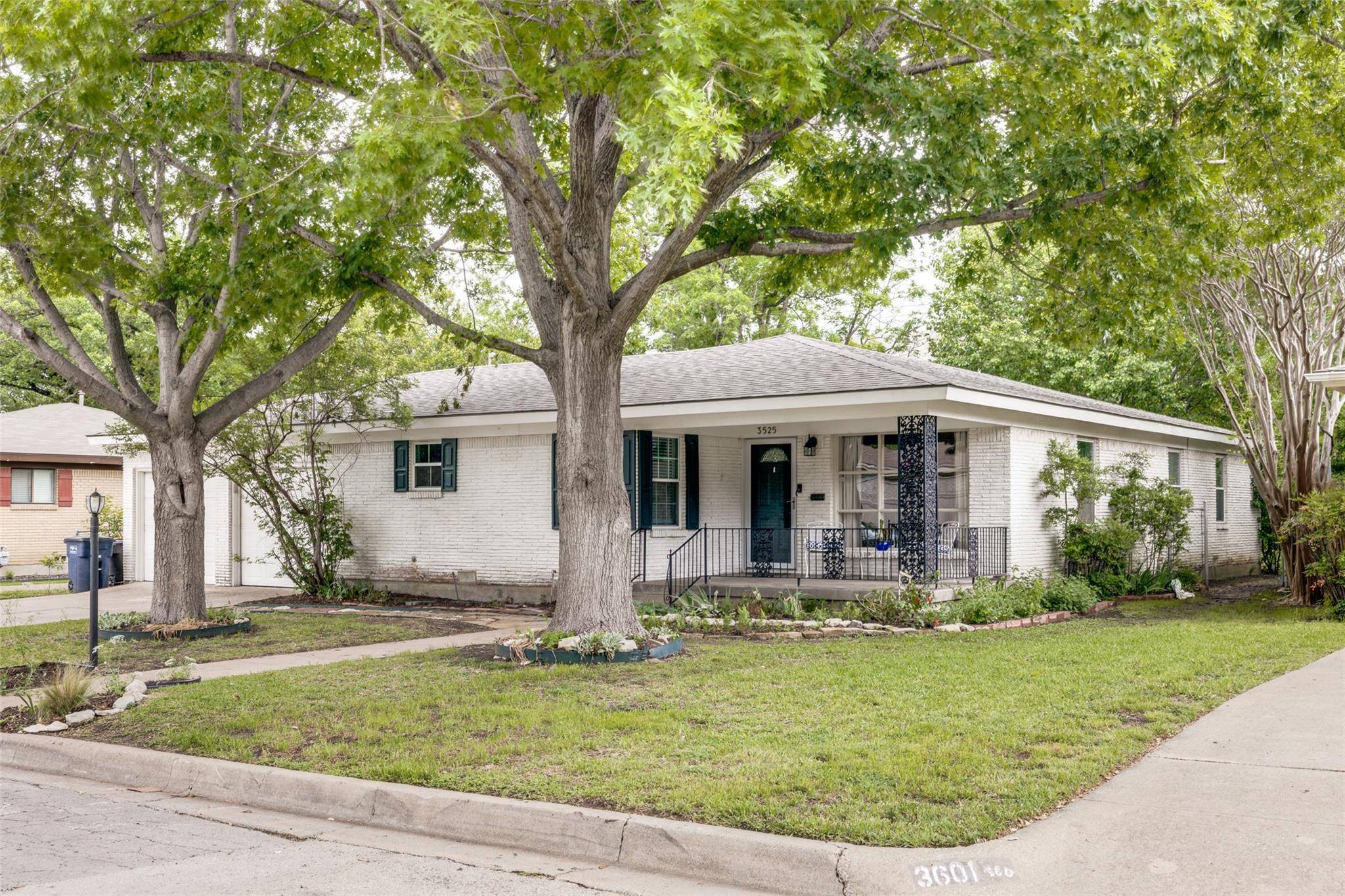 Fort Worth, TX 76109,3525 Jeanette Drive