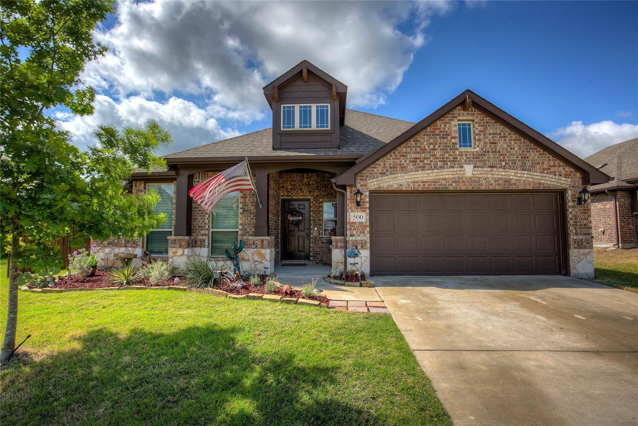 Lavon, TX 75166,500 Graceful Place